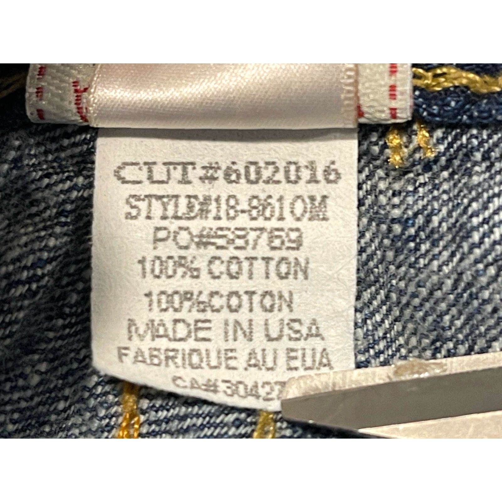 True Religion VINTAGE? Wait, not vintage—True Religion Logan Jeans Button Fly 35 x 28.5 Men's Blue USA Straight Denim Jeans Size US 35 - 5 Thumbnail