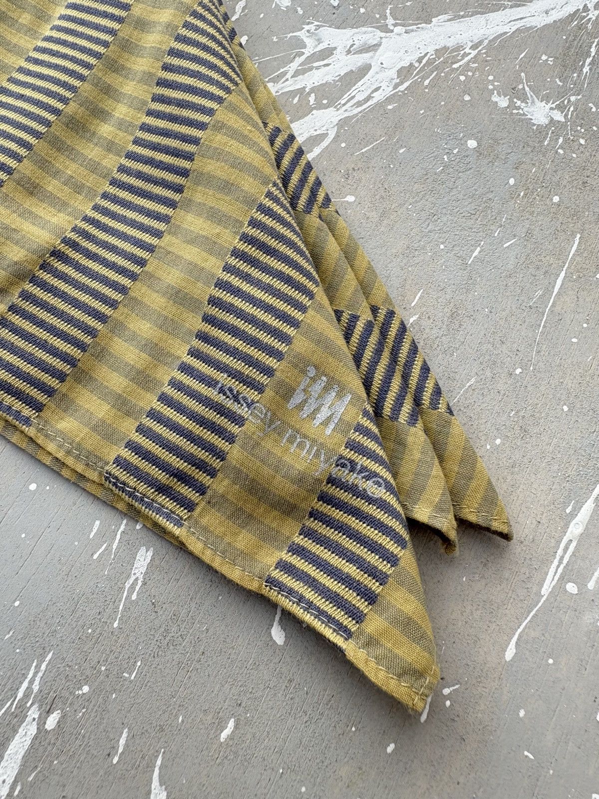 Issey Miyake Issey Miyake Neckerchief/ Handkerchief – Collector’s Piece Size ONE SIZE - 1 Thumbnail