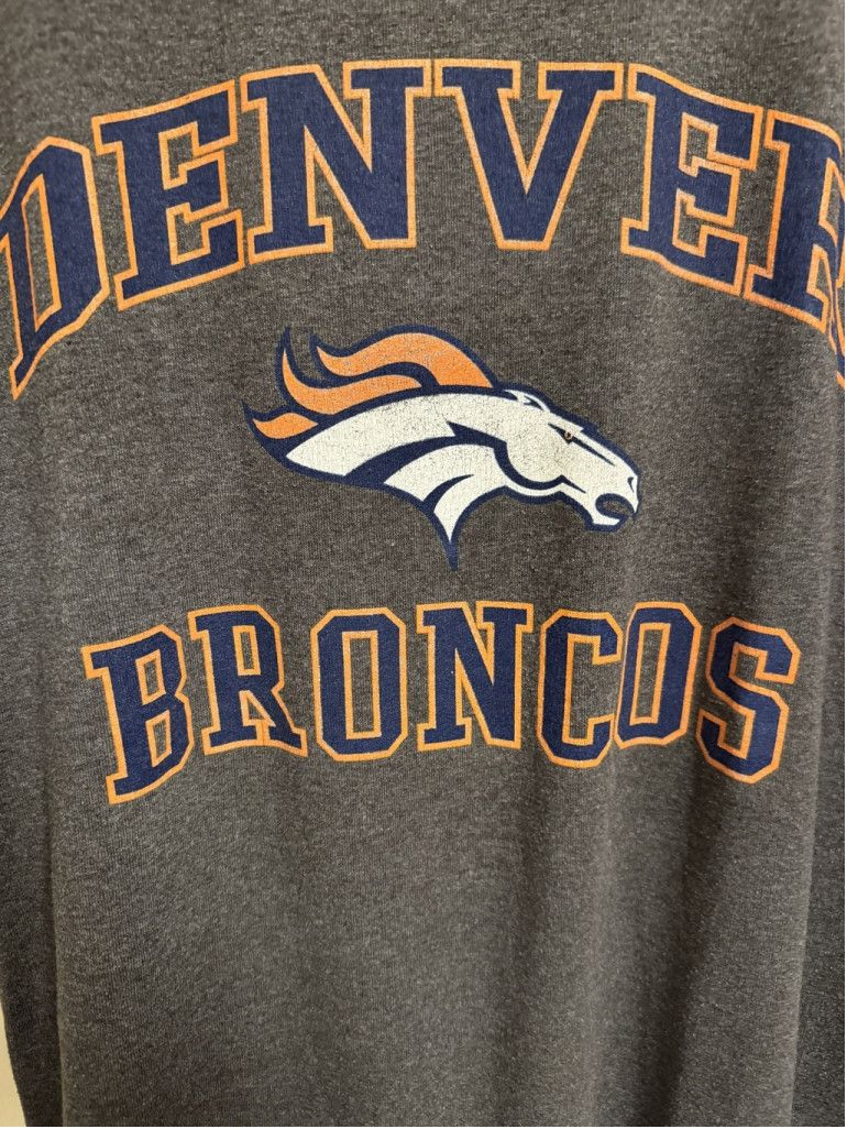 NFL Denver Broncos Short Sleeve T-Shirt Men's L Gray Size US L / EU 52-54 / 3 - 4 Thumbnail