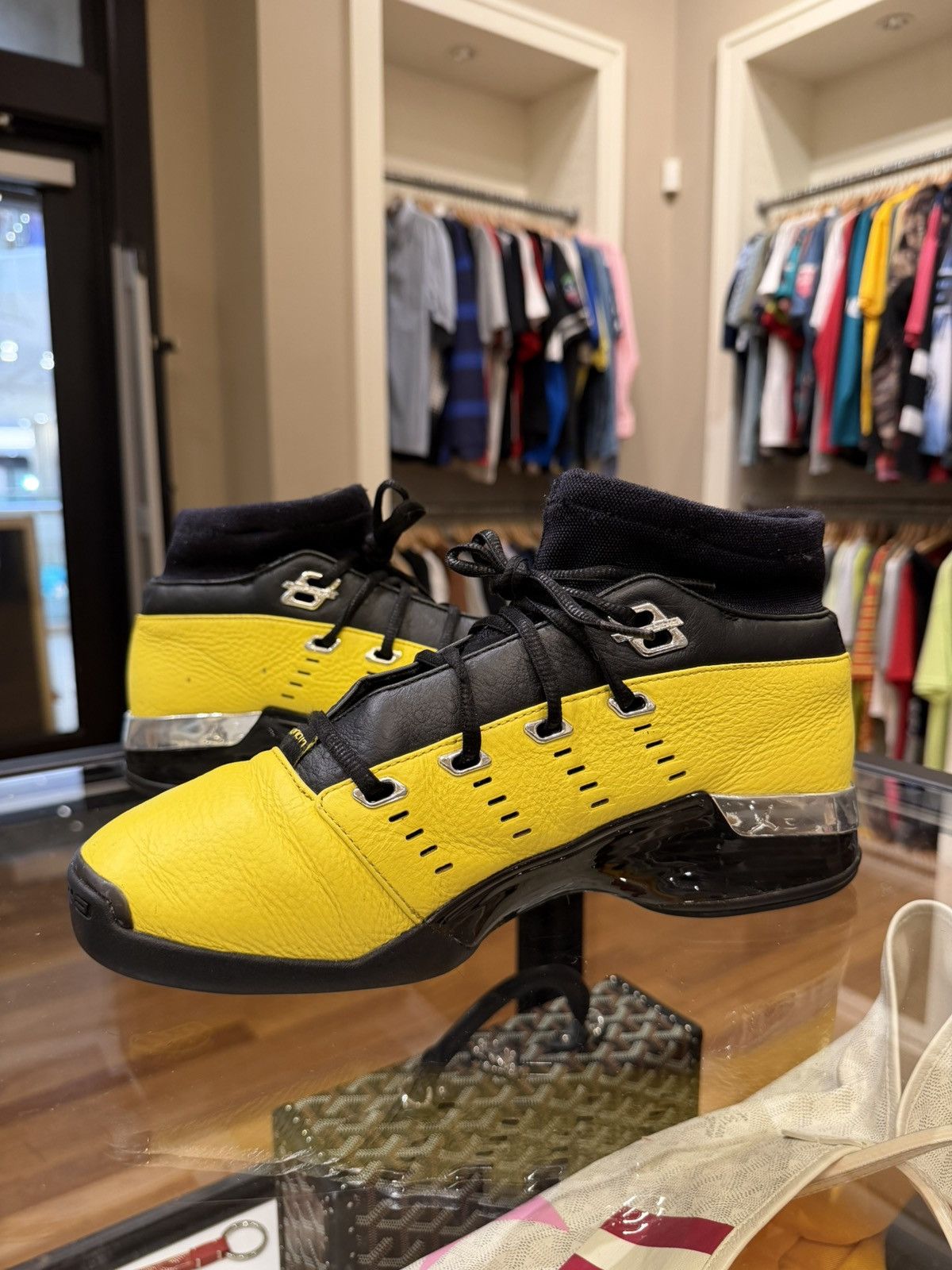 Jordan Brand SoleFly x Air Jordan 17 Retro Low 'Reverse Lightning' Size US 9 / EU 42 - 4 Thumbnail