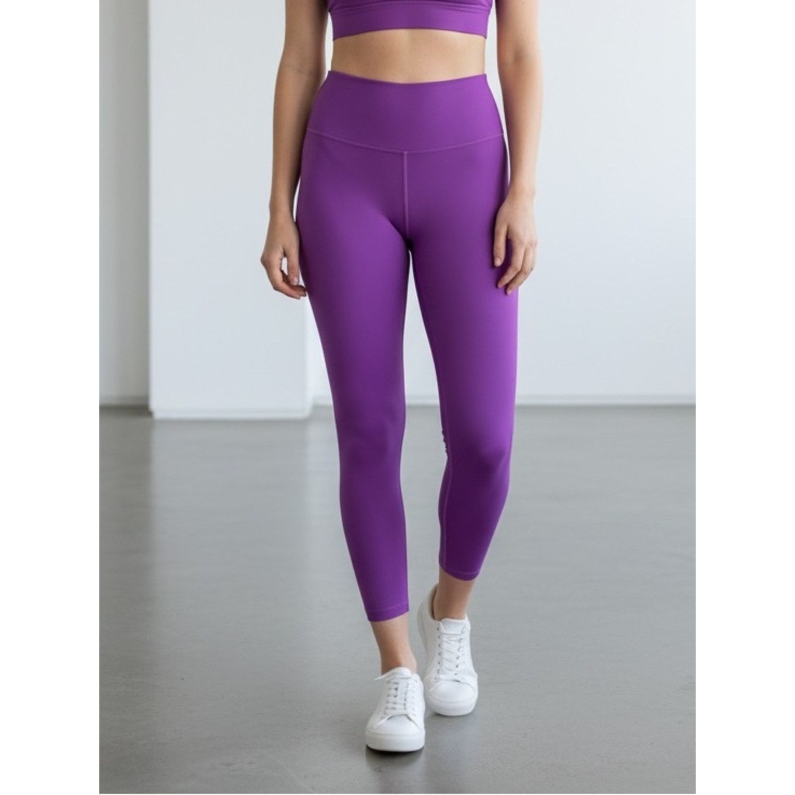Lululemon Purple, Lululemon leggings size 8 Size 30" / US 8 / IT 44 - 1 Thumbnail