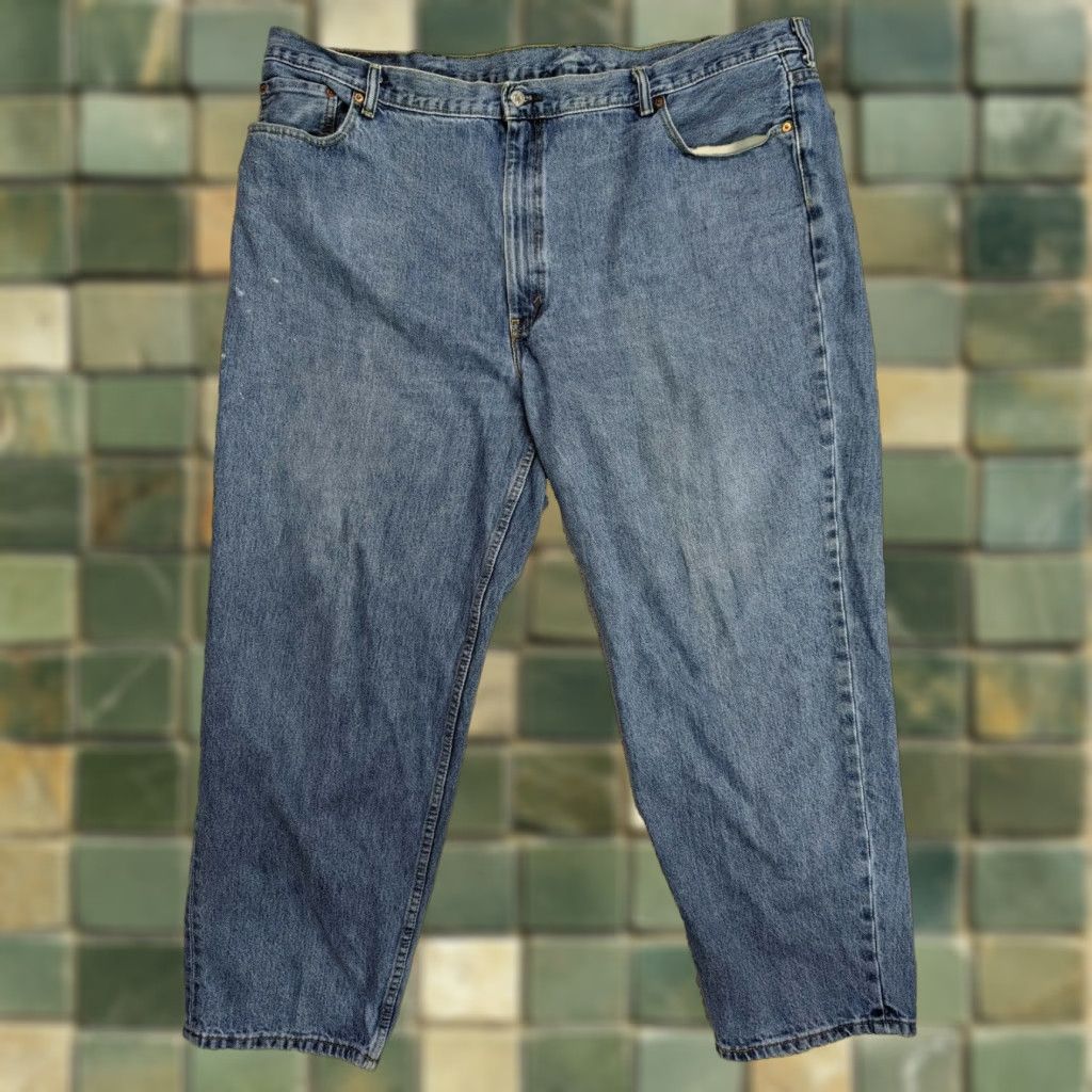 Levi's VINTAGE Levi's 560 Men’s Jeans Blue Denim 46x32 Comfort Fit Red Tab, 5-Pocket, Zip Fly, Regular Rise, Belt Loops, Cotton, Medium Wash, M1M, China Size US 30 / EU 46 - 1 Thumbnail