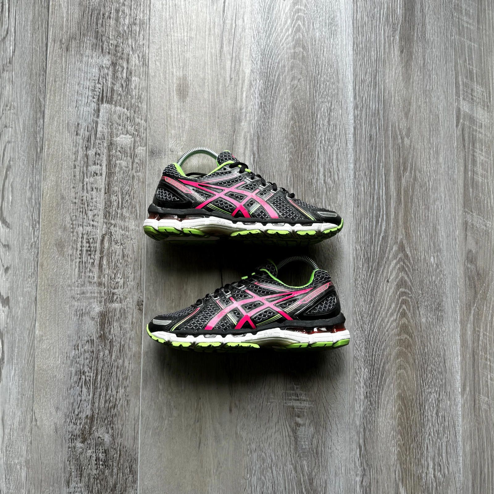 Asics ASICS • GEL-Kayano 19 (6M) Size US 6 / EU 39 - 1 Thumbnail