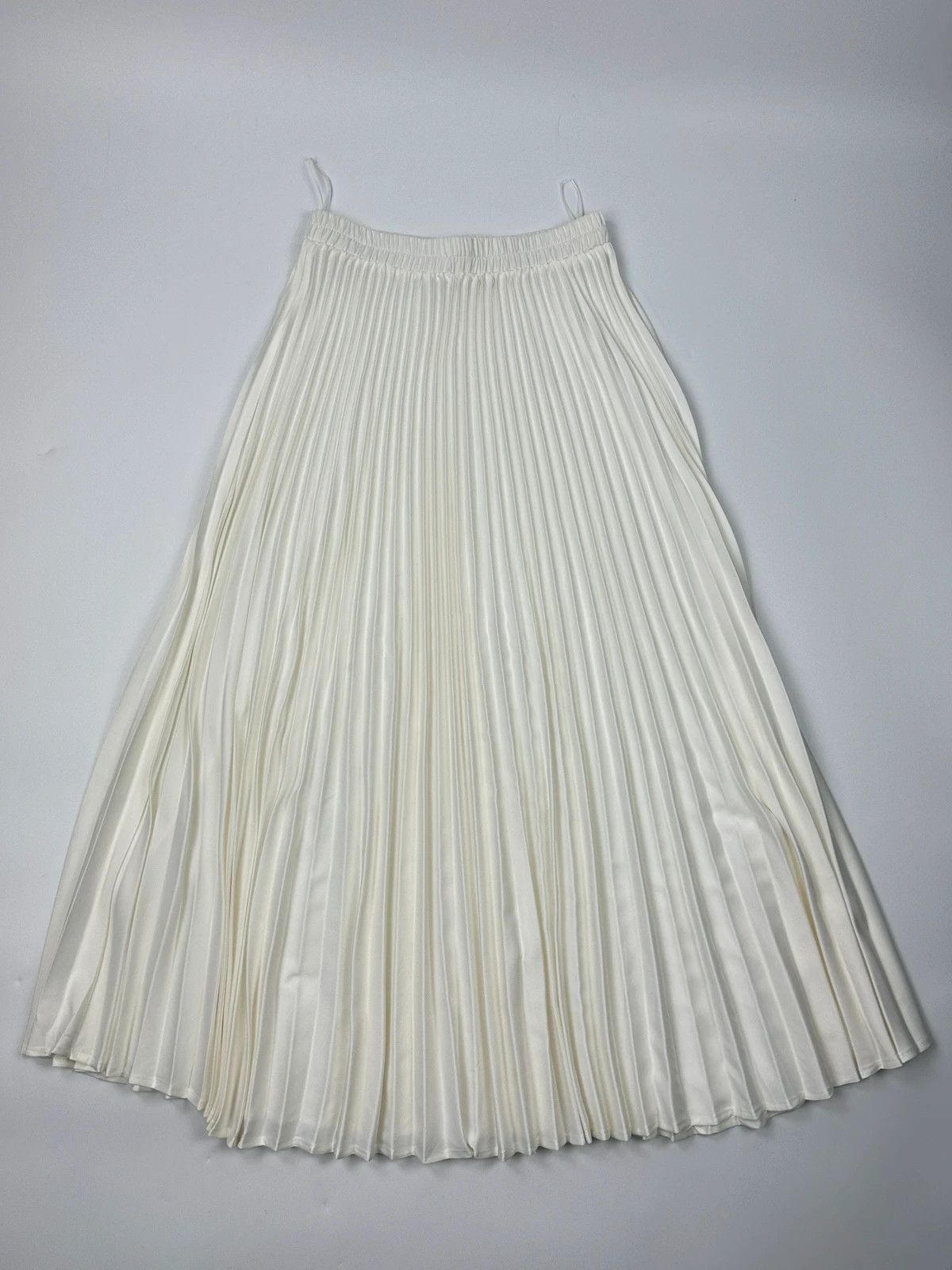 plein sud Plein Sud 00’s White Long Pleats Skirt Size 26" / US 2 / IT 38 - 1 Thumbnail