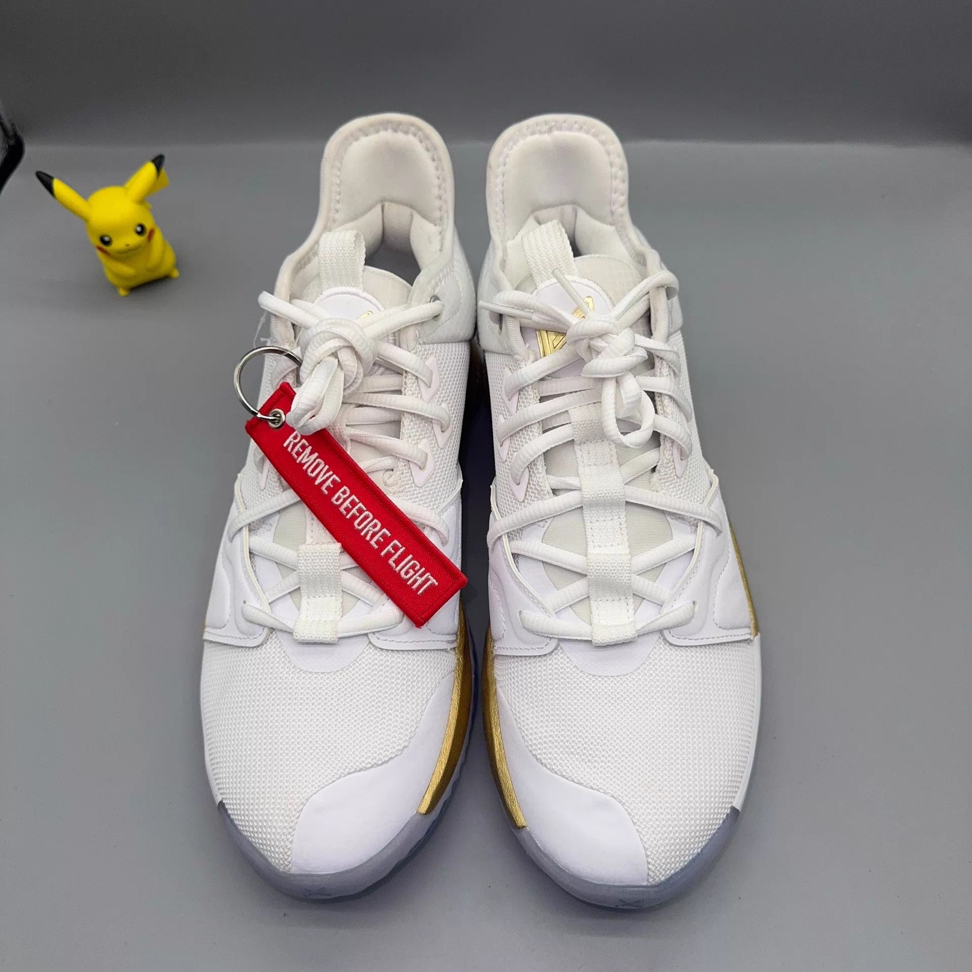 Nike Nike PG3 NASA Apollo Moon White/Plat CI2666-100 Size US 9 / EU 42 - 2 Thumbnail
