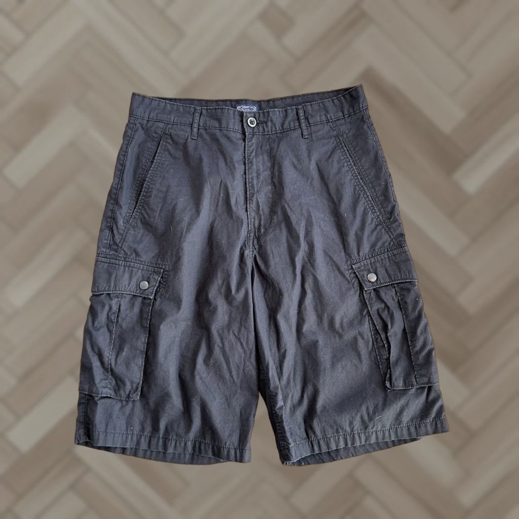 Levi's Levi's Cargo Shorts Men's Black Rip-Stop Cotton Canvas 32 Zip Logo Pockets Casual Outdoor High Rise Classic Fit Regular Size 32 Mens Size US 32 / EU 48 - 1 Thumbnail
