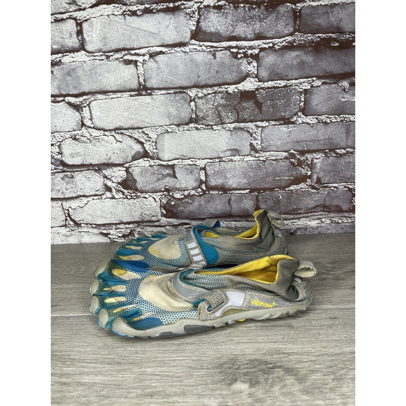 Vibram VIBRAM FiveFingers Gray Blue Textile Barefoot Running Shoes Size US 7.5 / IT 37.5 - 5 Thumbnail