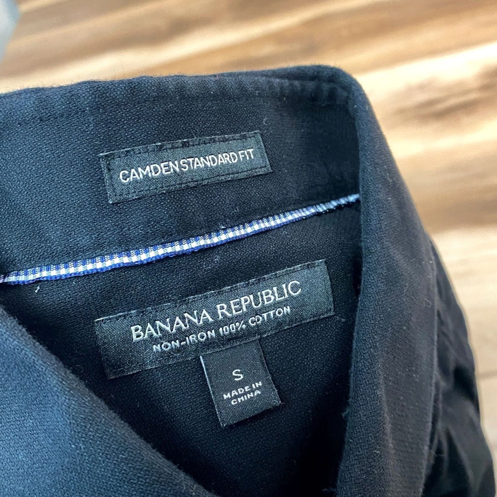 Banana Republic Banana Republic Shirt Mens S Camden Standard Fit Non-Iron Cotton Black Dress Shirt Long Sleeve Button-Down Size US S / EU 44-46 / 1 - 2 Thumbnail