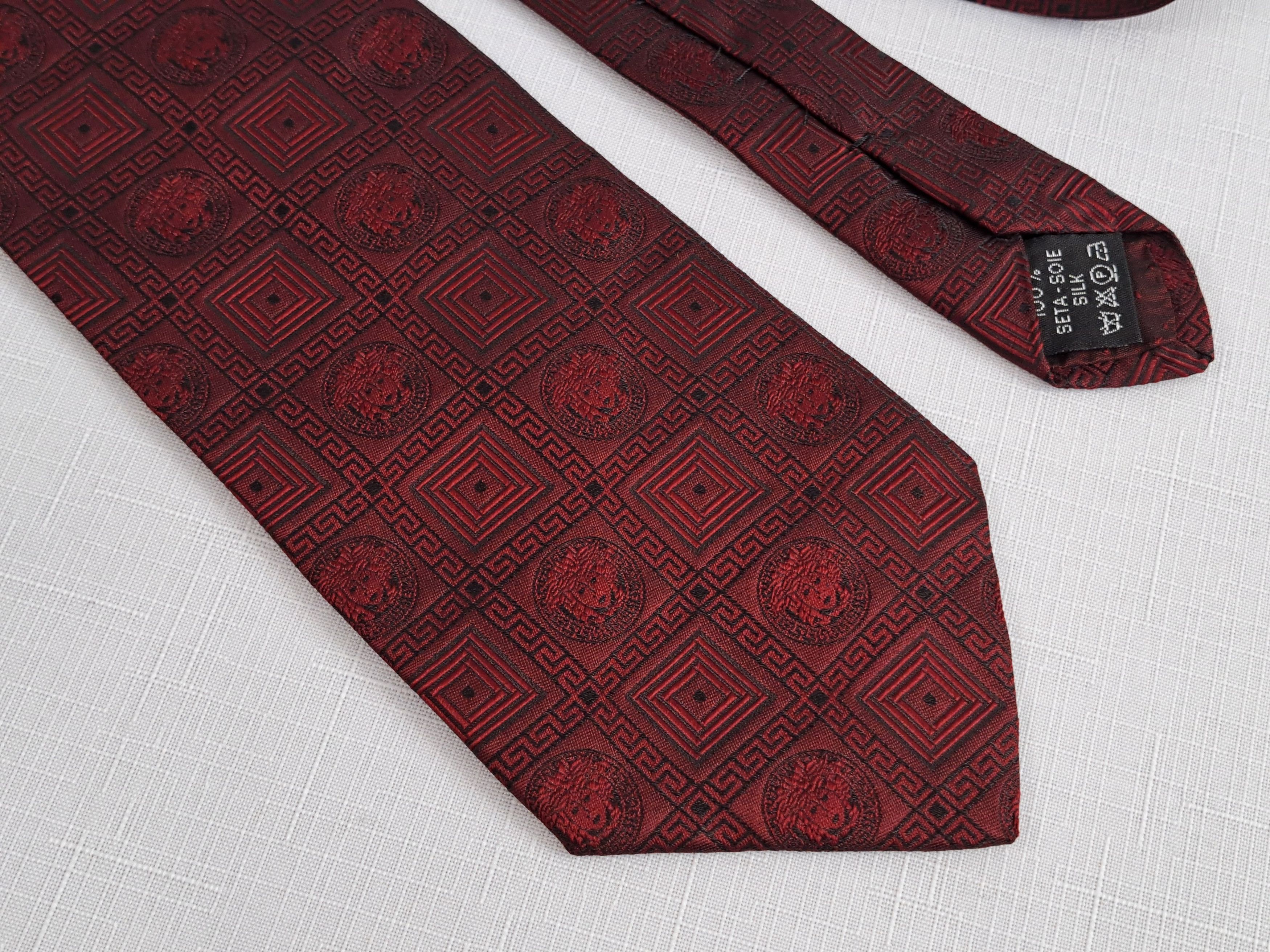 Versace × Vintage Vintage Gianni Versace Medusa silk tie. Made in Italy Size ONE SIZE - 7 Thumbnail