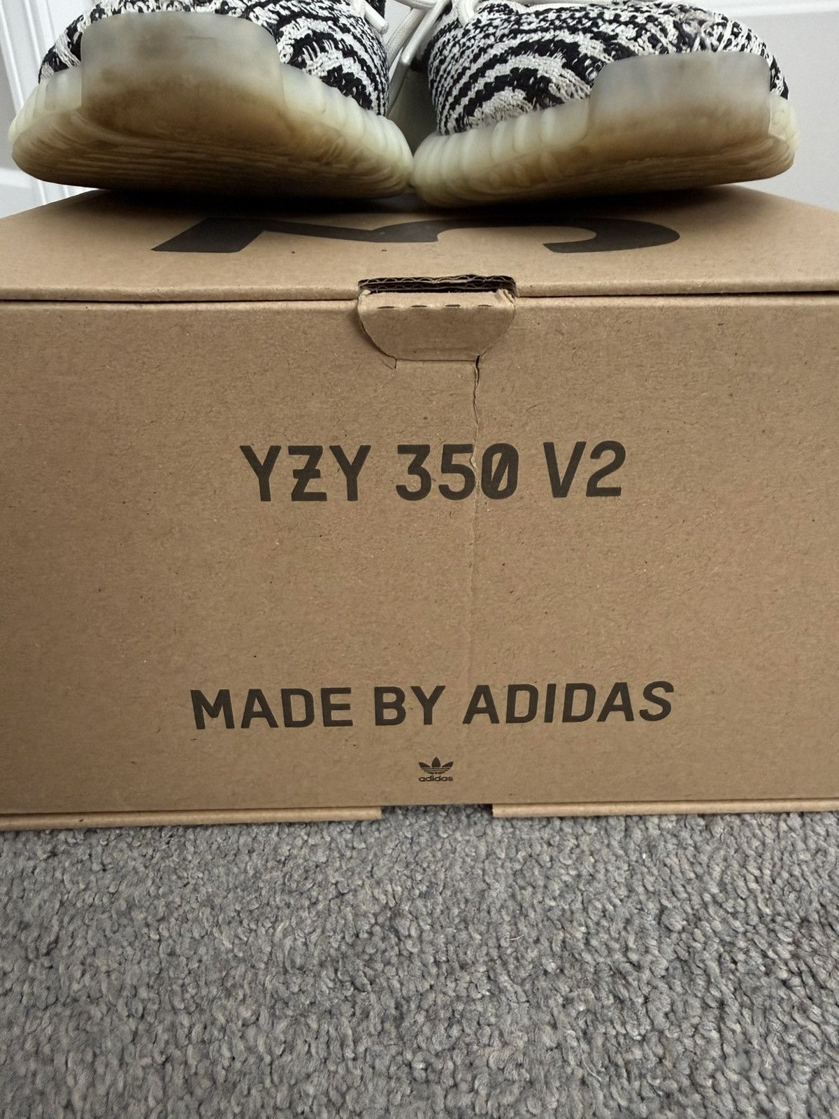 Adidas × Kanye West Yeezy 350 zebras Size US 10 / EU 43 - 5 Thumbnail