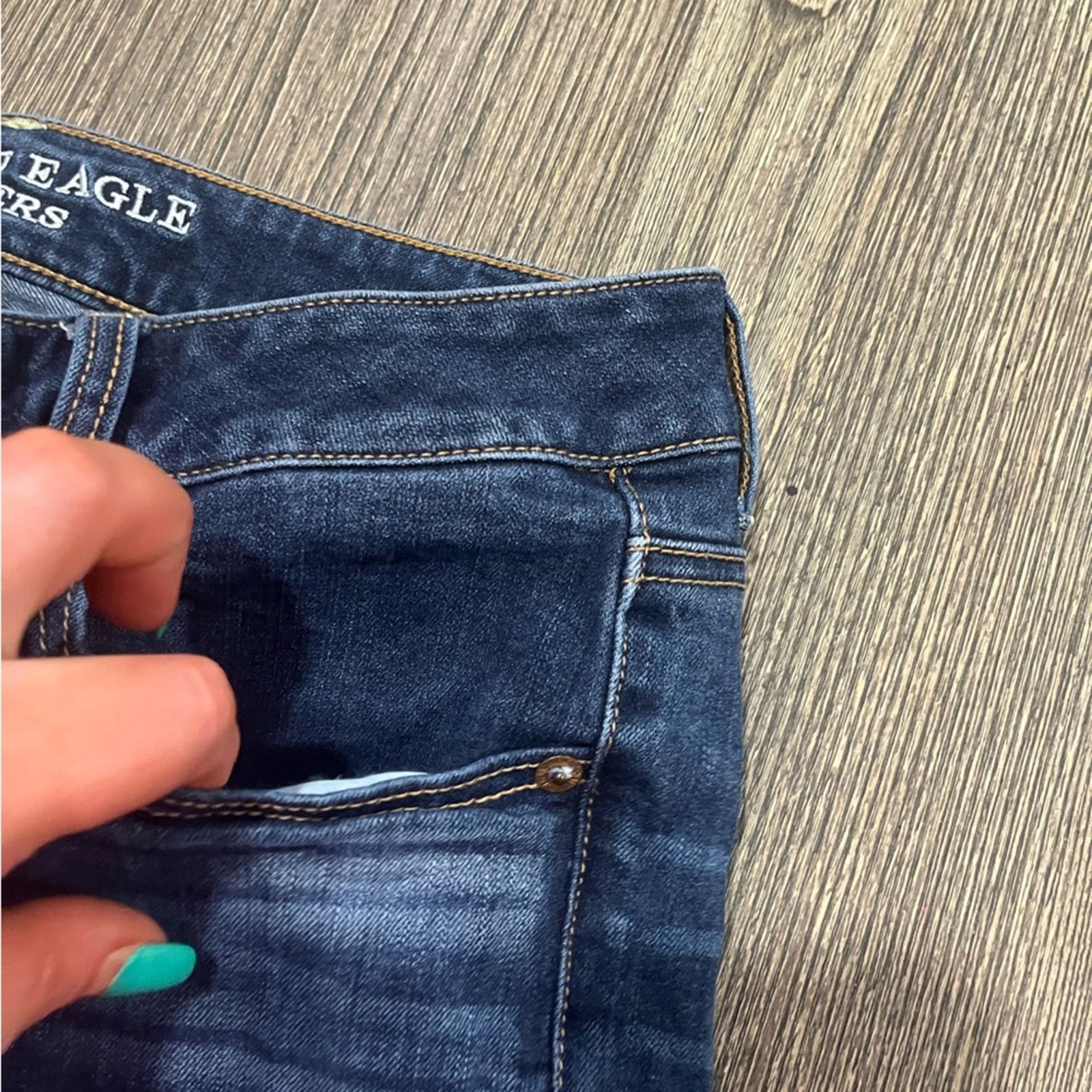 American Eagle Outfitters American Eagle AEO Denim Shortie Shorts Dark Wash Blue Size8 Size 30" / US 8 / IT 44 - 2 Thumbnail