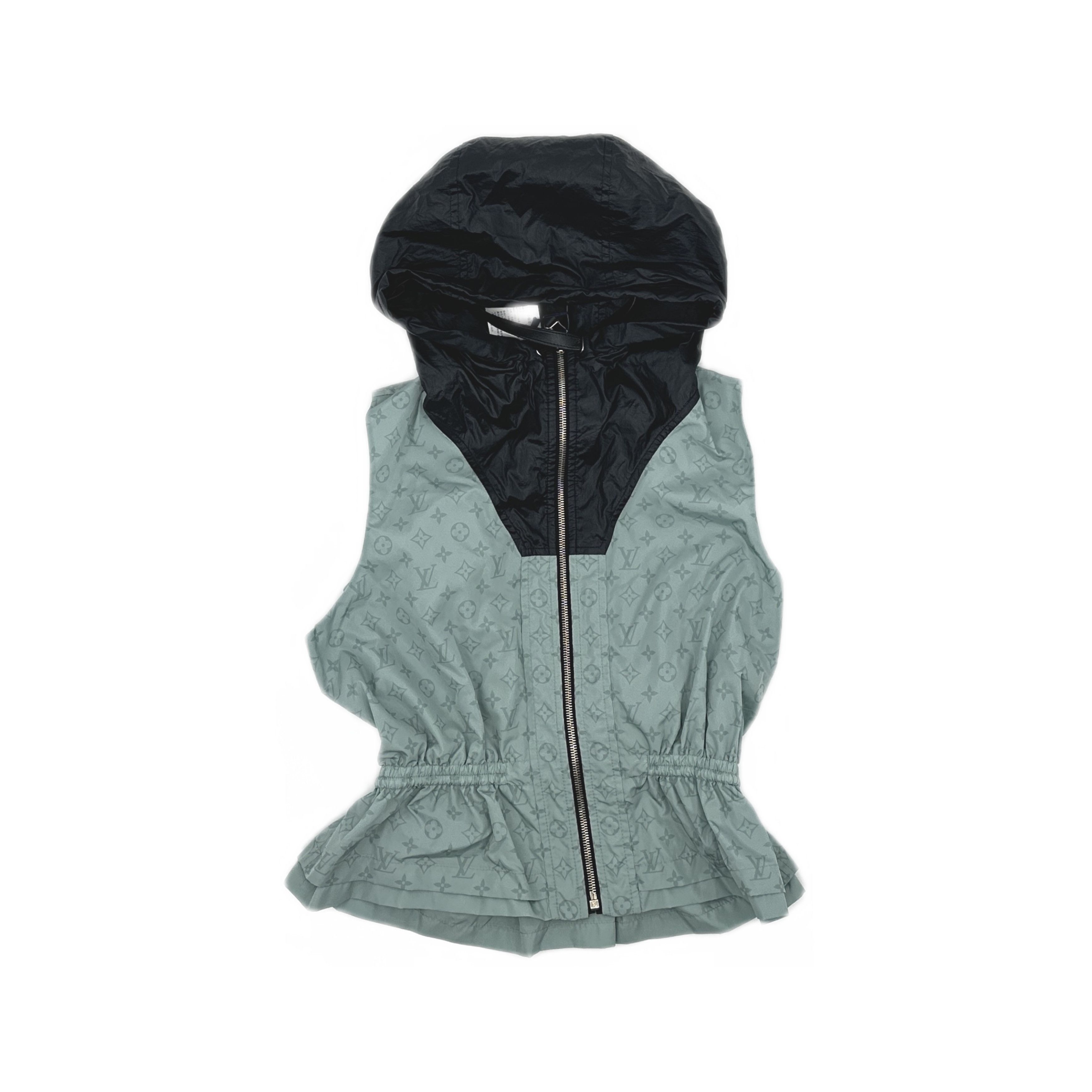 Louis Vuitton Louis Vuitton Monogram Hooded Peplum Vest 34 Size XS / US 0-2 / IT 36-38 - 1 Thumbnail