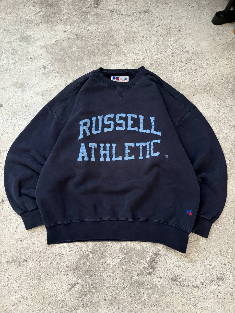 Vintage 00s Vintage Rare Russell Athletic Blue Blank Sweatshirt Size US XL / EU 56 / 4 - 1 Thumbnail