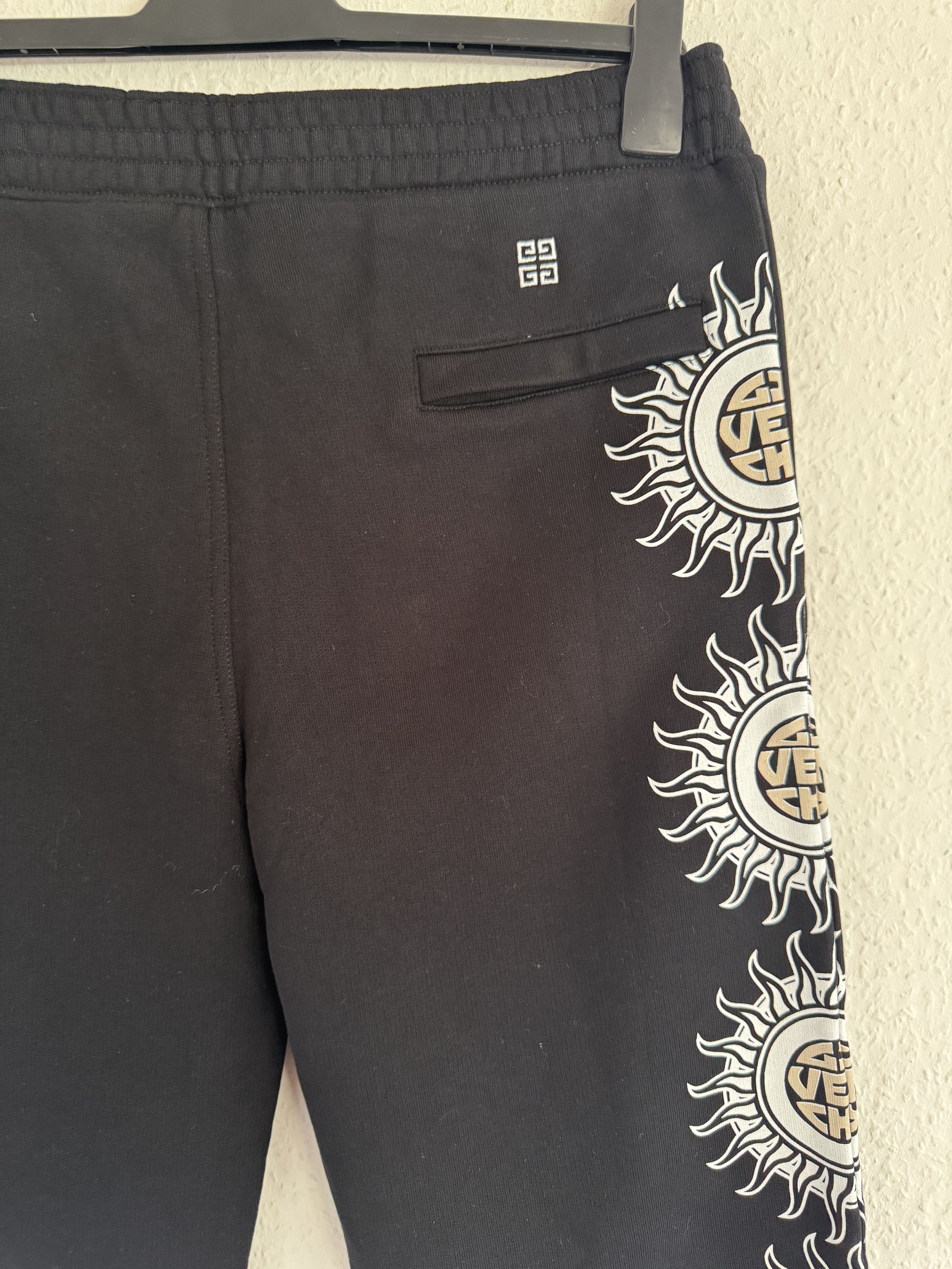 Givenchy Givenchy Black Sun Logo Joggers Size US 32 / EU 48 - 11 Thumbnail