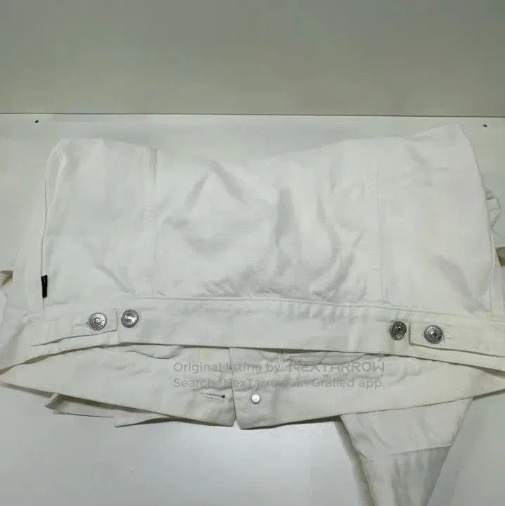 Balenciaga Balenciaga White Denim Jacket with Logo. Size US L / EU 52-54 / 3 - 9 Thumbnail