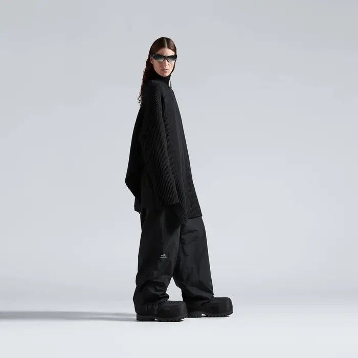 Balenciaga o1s1wg110126 Half Zip High Neck Poncho in Black Size US XS / EU 42 / 0 - 2 Thumbnail
