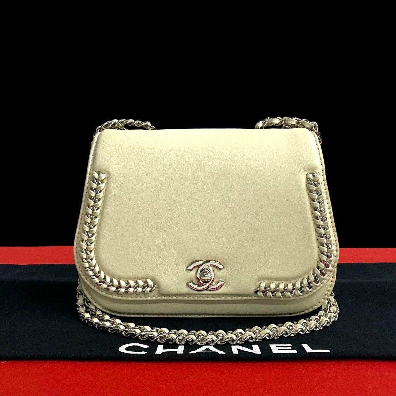 Chanel Chanel Coco Mark Lambskin Mini Shoulder Bag Leather Shoulder Bag in White, Women's