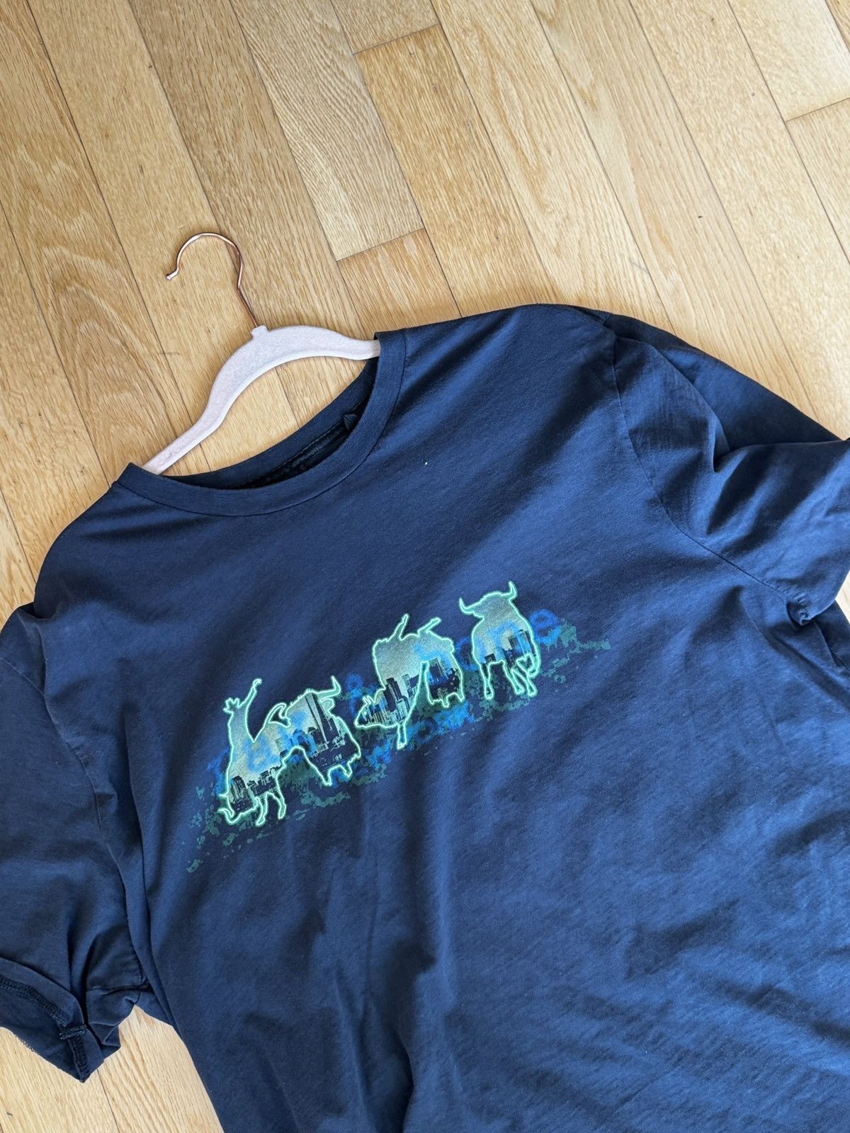 Rag & Bone rag & bone New York Neon Bulls Graphic Tee Navy XXL Size US XXL / EU 58 / 5 - 2 Thumbnail