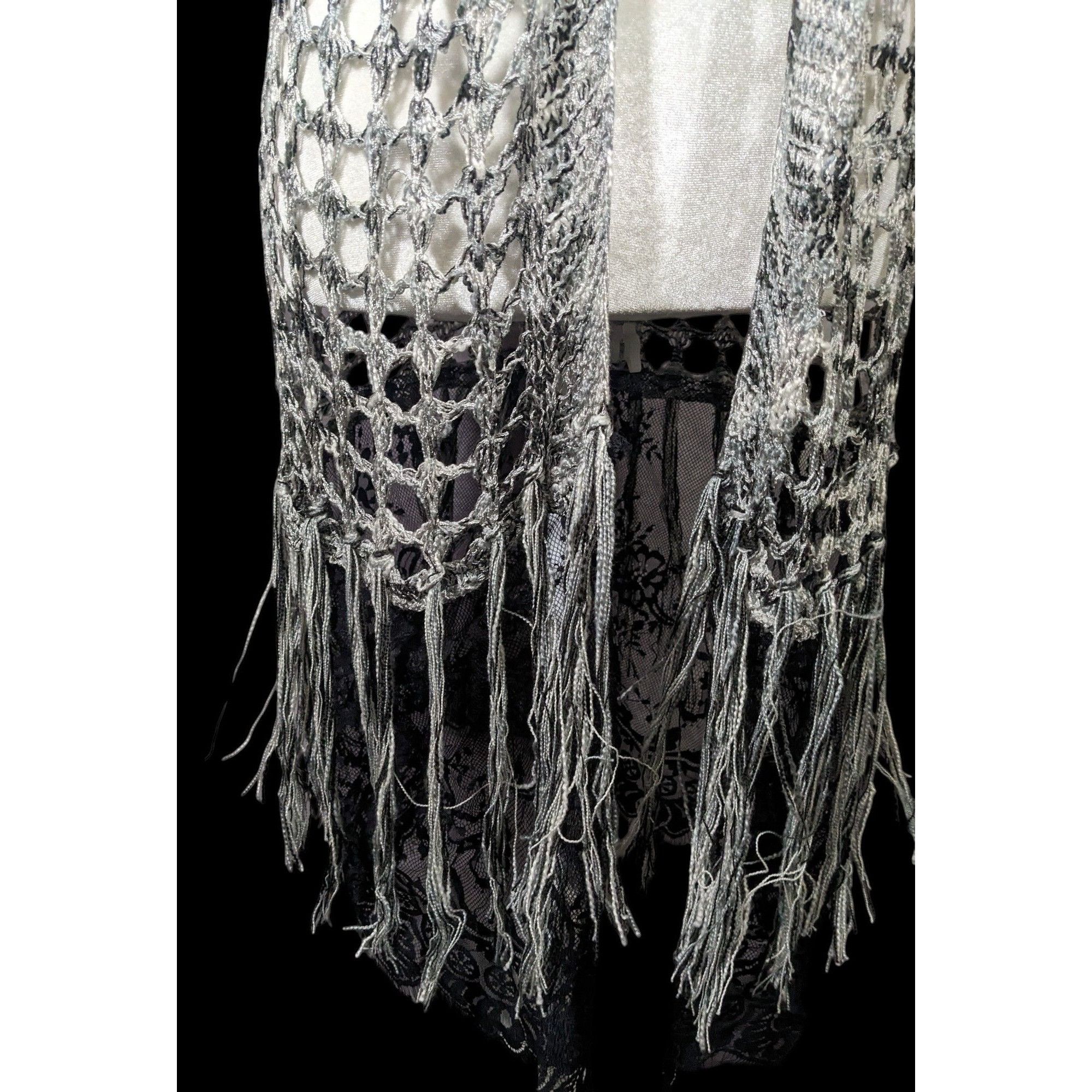 Other And'Or Knit Crochet Fringe Vest With Lace Details Size S/M Size S / US 4 / IT 40 - 3 Thumbnail