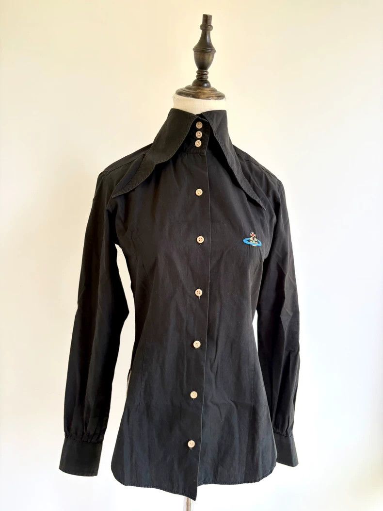Vivienne Westwood Vivienne Westwood A three-button shirt with a big collar Size S / US 4 / IT 40 - 2 Thumbnail