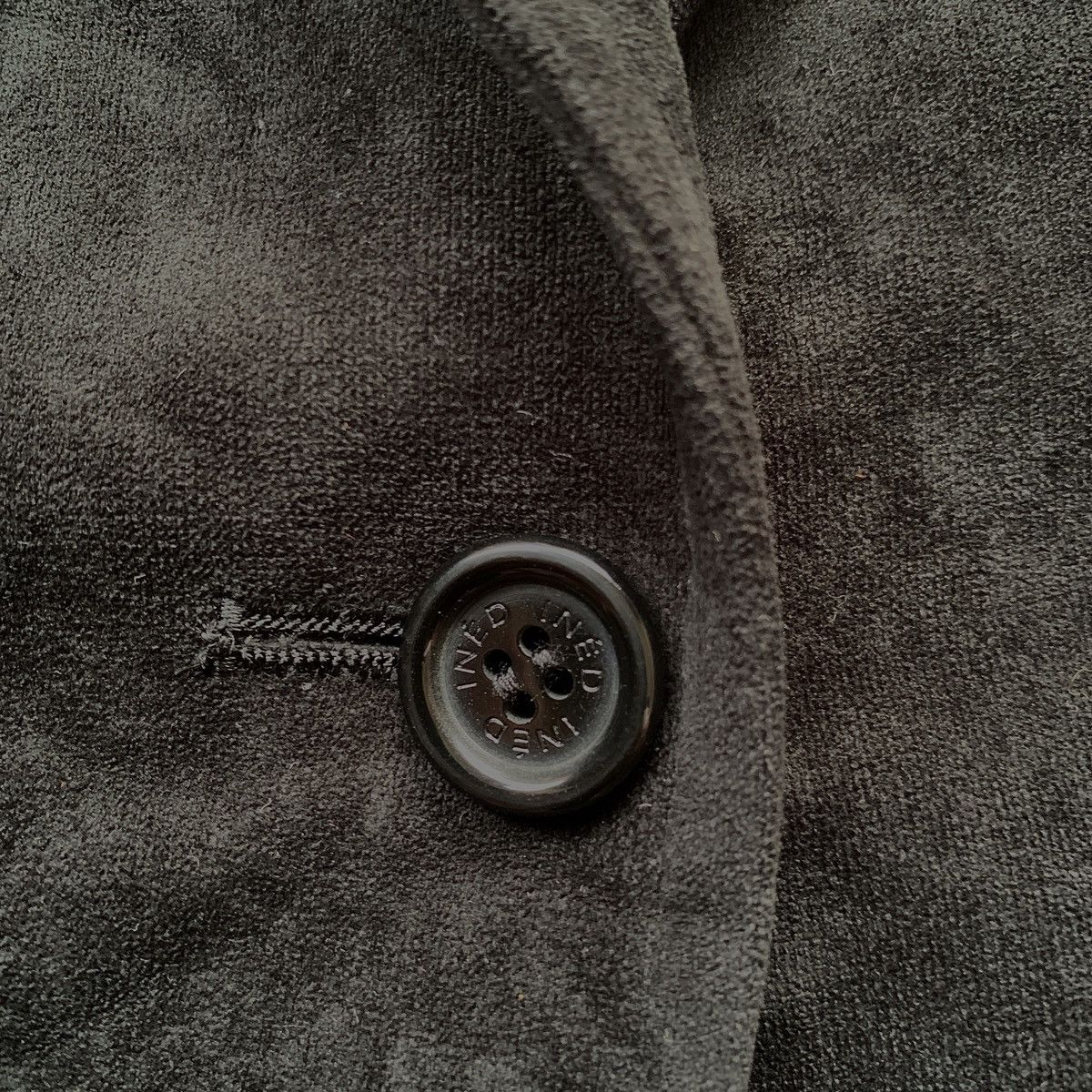 Yohji Yamamoto INED by Yohji Yamamoto Velvet Black Blazer Japan Brand Size US S / EU 44-46 / 1 - 5 Thumbnail