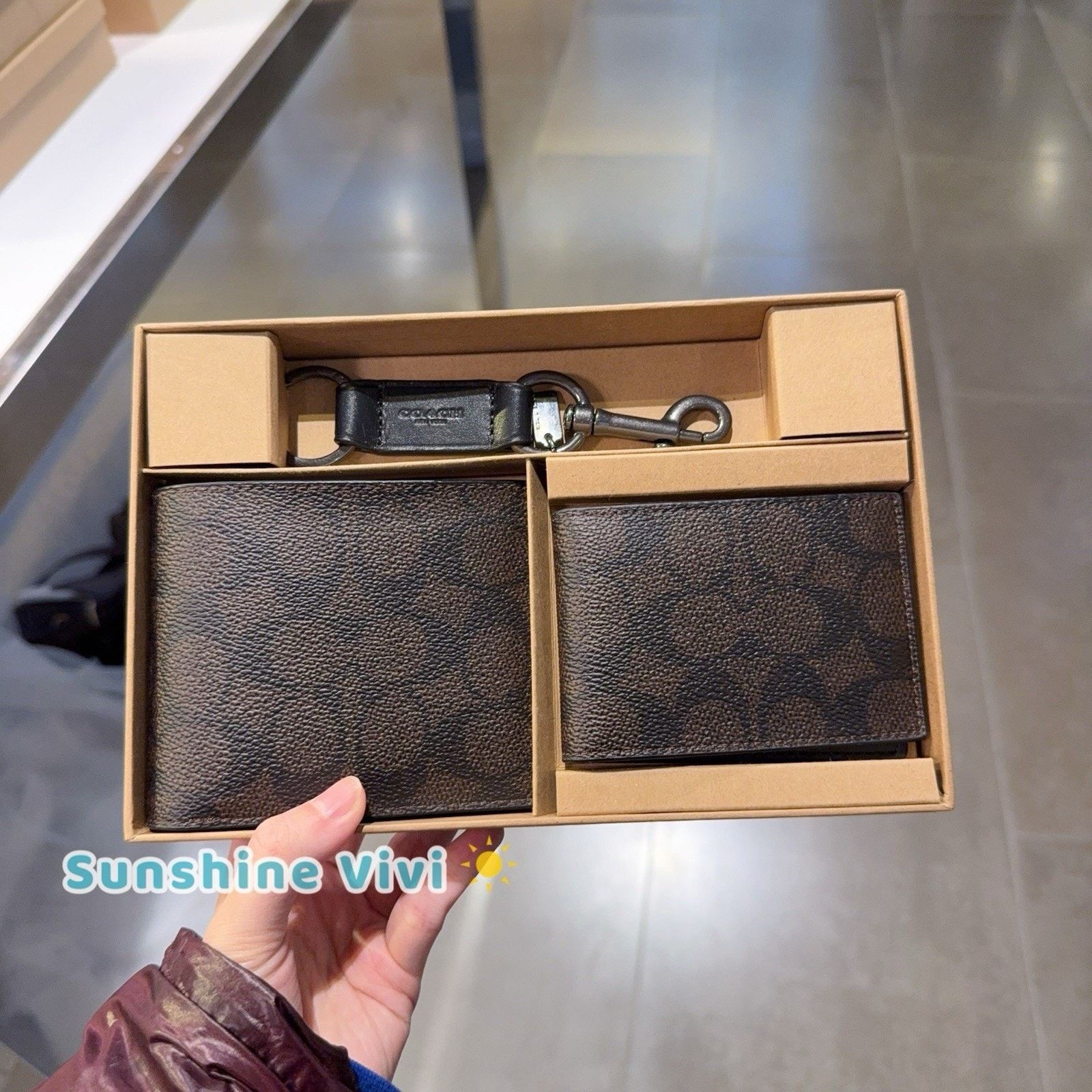 Coach NWT COACH Black 3 Piece Wallet Set Gift Box CW344 Walnut Size ONE SIZE - 2 Thumbnail