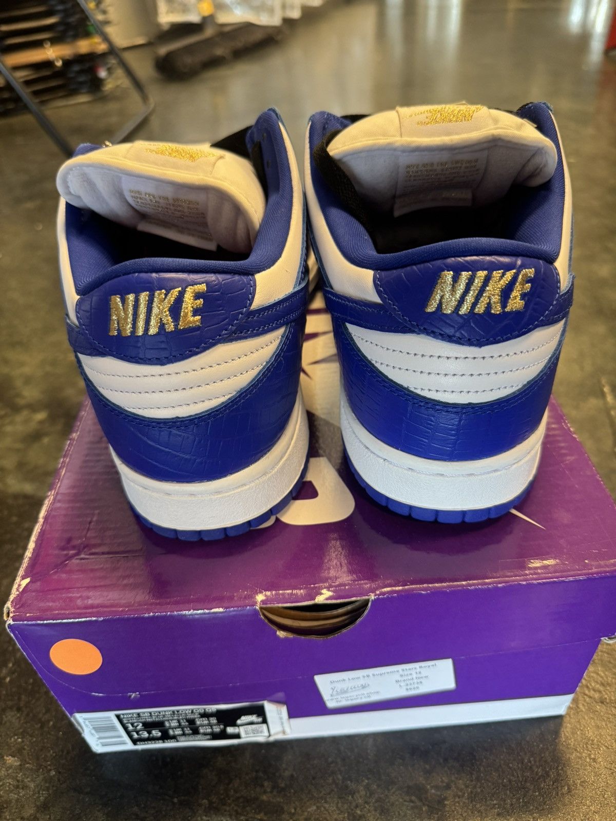 Nike × Supreme Dunk Low SB Supreme Stars Royal Size US 12 / EU 45 - 4 Thumbnail