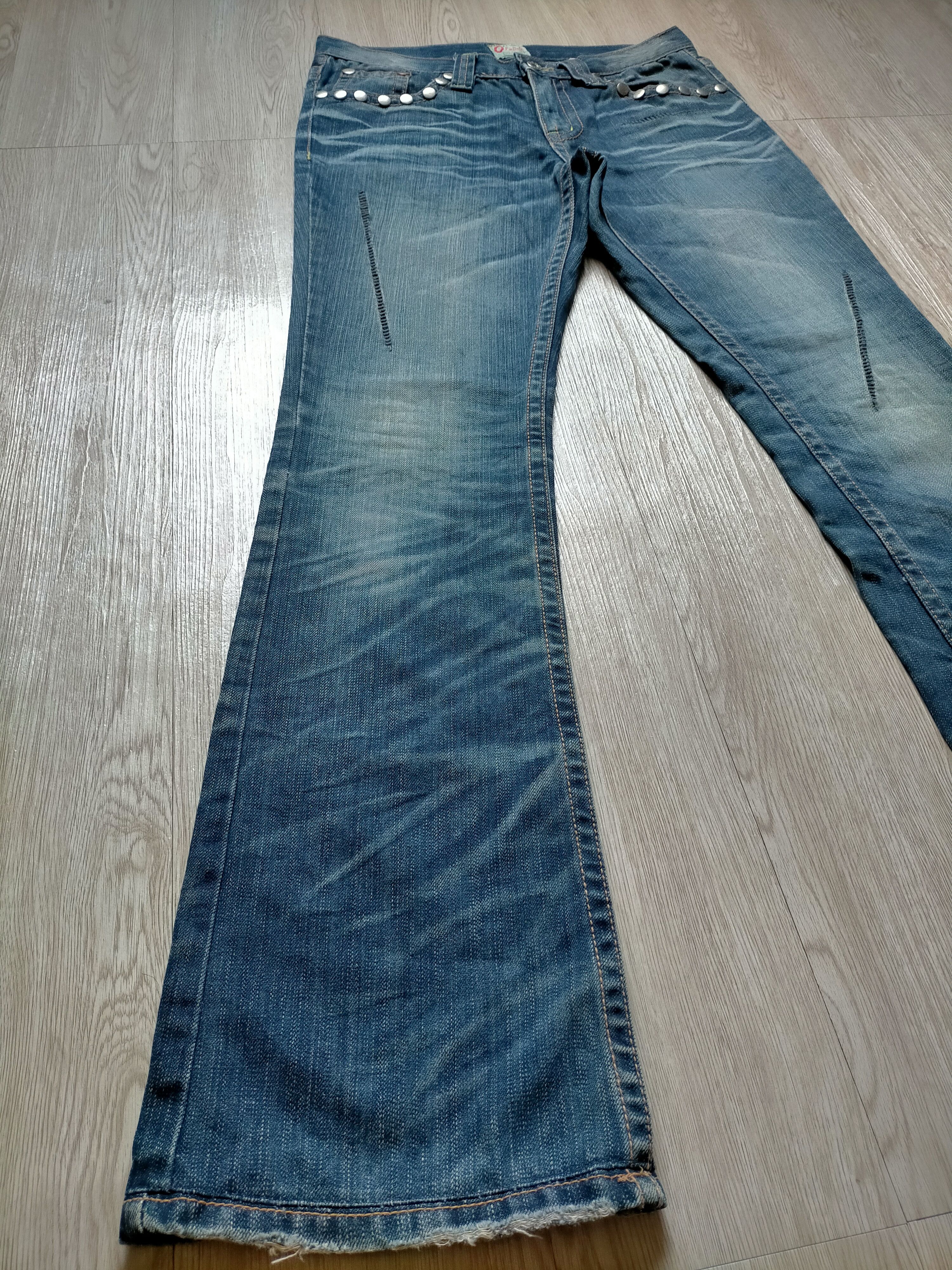 Le Grande Bleu (L.G.B.) OzzFirst Pinball Flare Jeans Studded Boot cut denim Size US 31 - 8 Thumbnail