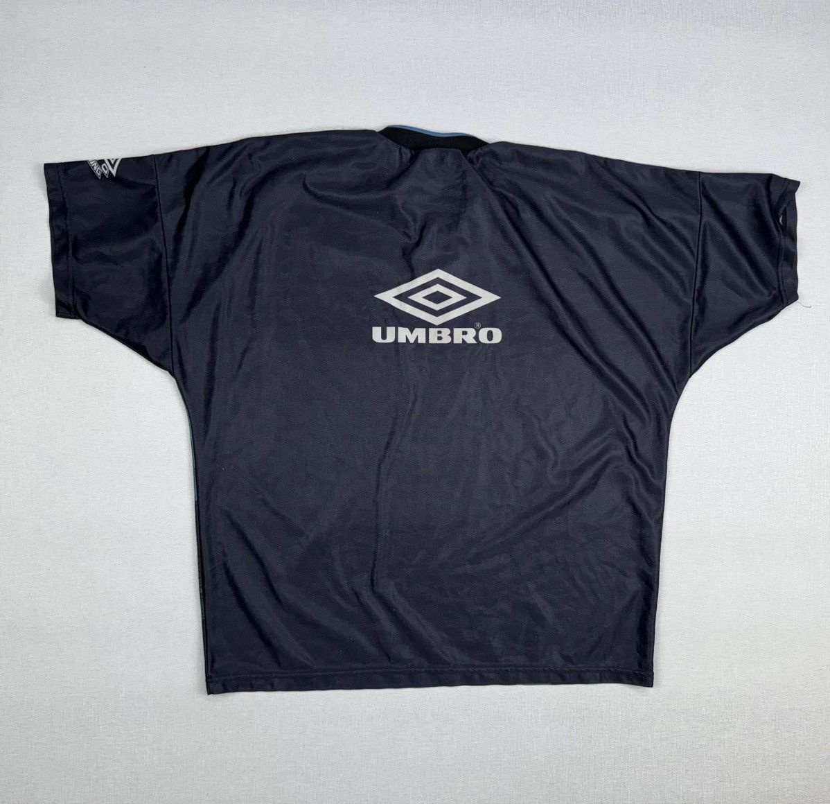 Umbro × Vintage Men’s Vintage Umbro Retro Training Polyester T-Shirt size XL Size US XL / EU 56 / 4 - 5 Thumbnail