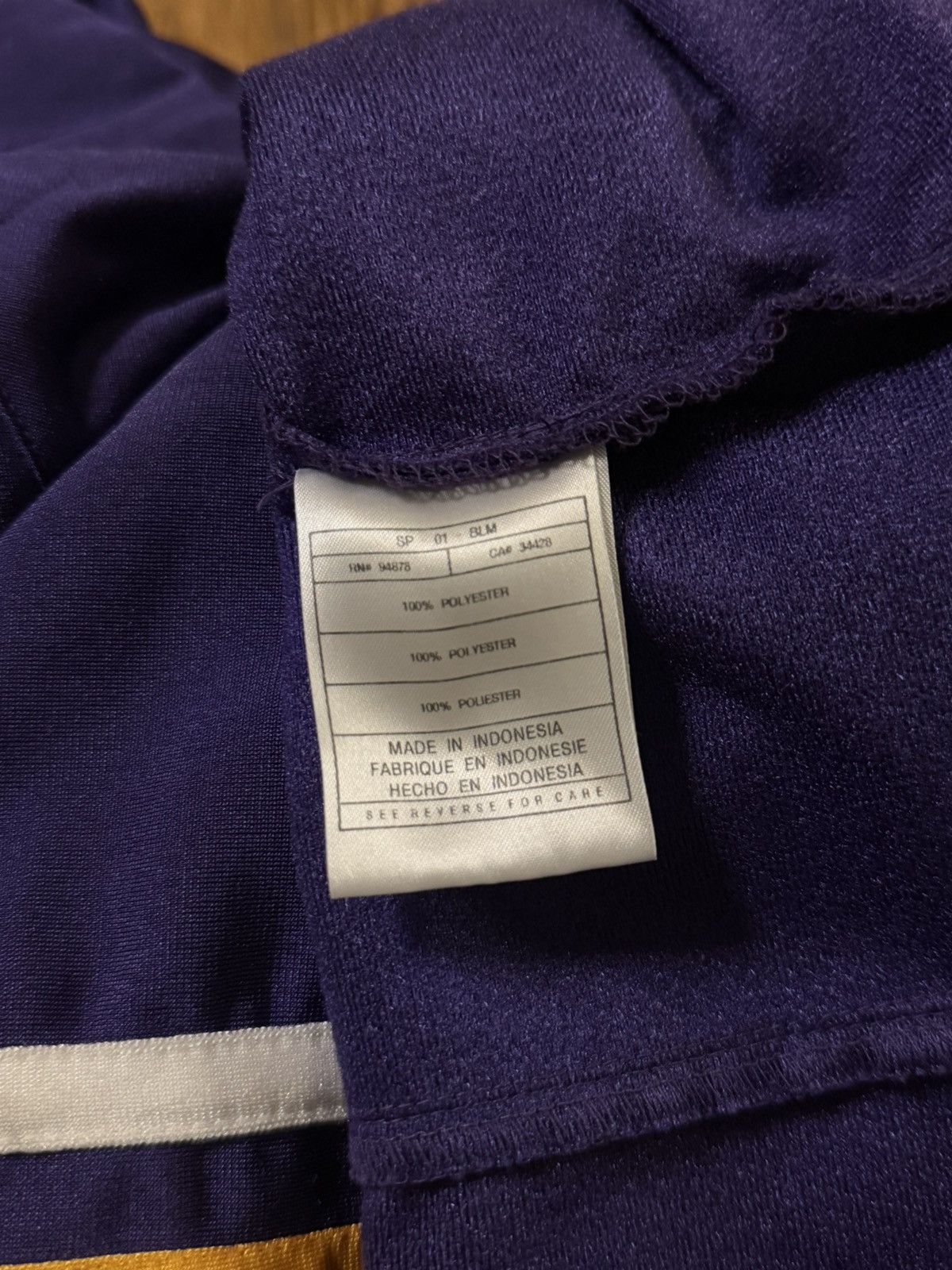 Nike Vintage Nike Team Lakers Kobe Warm Up Jacket size Large Size US L / EU 52-54 / 3 - 6 Thumbnail