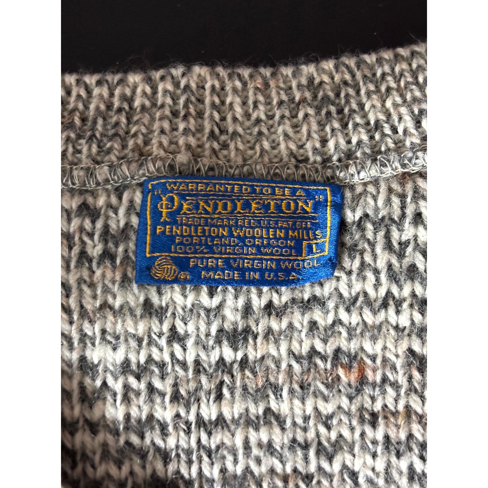 Pendleton Vtg Pendleton Pure Virgin Wool V-Neck Sweater USA Gray L Size US L / EU 52-54 / 3 - 3 Thumbnail