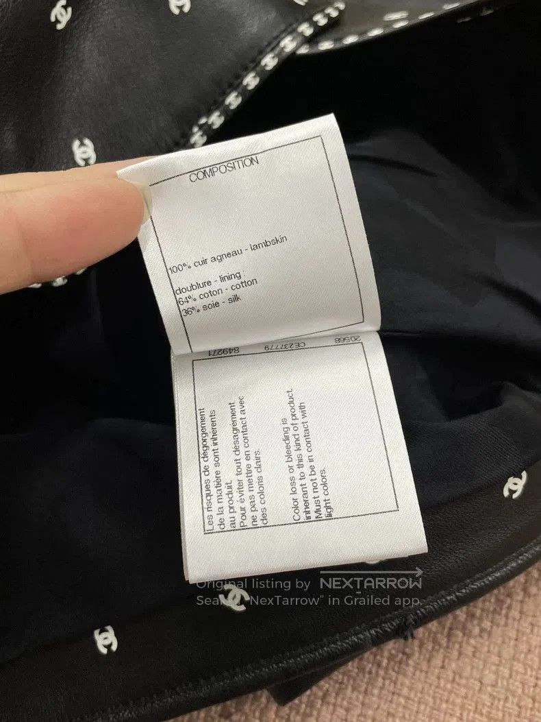 Chanel Chanel Black Logo Leather Sleeveless Vest. Size US XS / EU 42 / 0 - 7 Thumbnail
