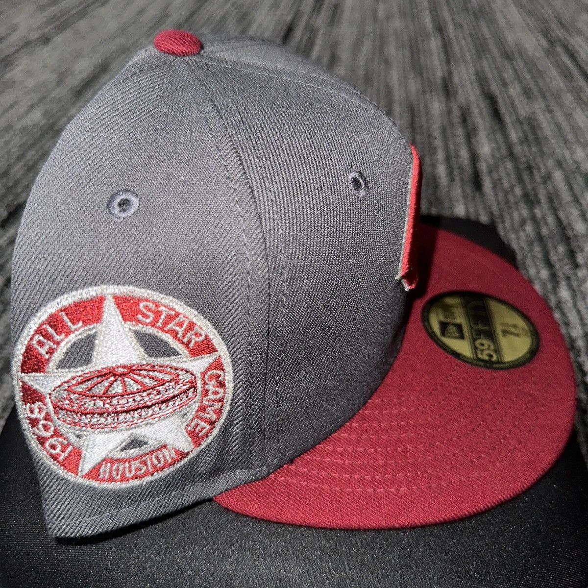 New Era Cleveland Indian Miki And Friends New Era 59fifty SZ 7 1/4 Size ONE SIZE - 2 Thumbnail