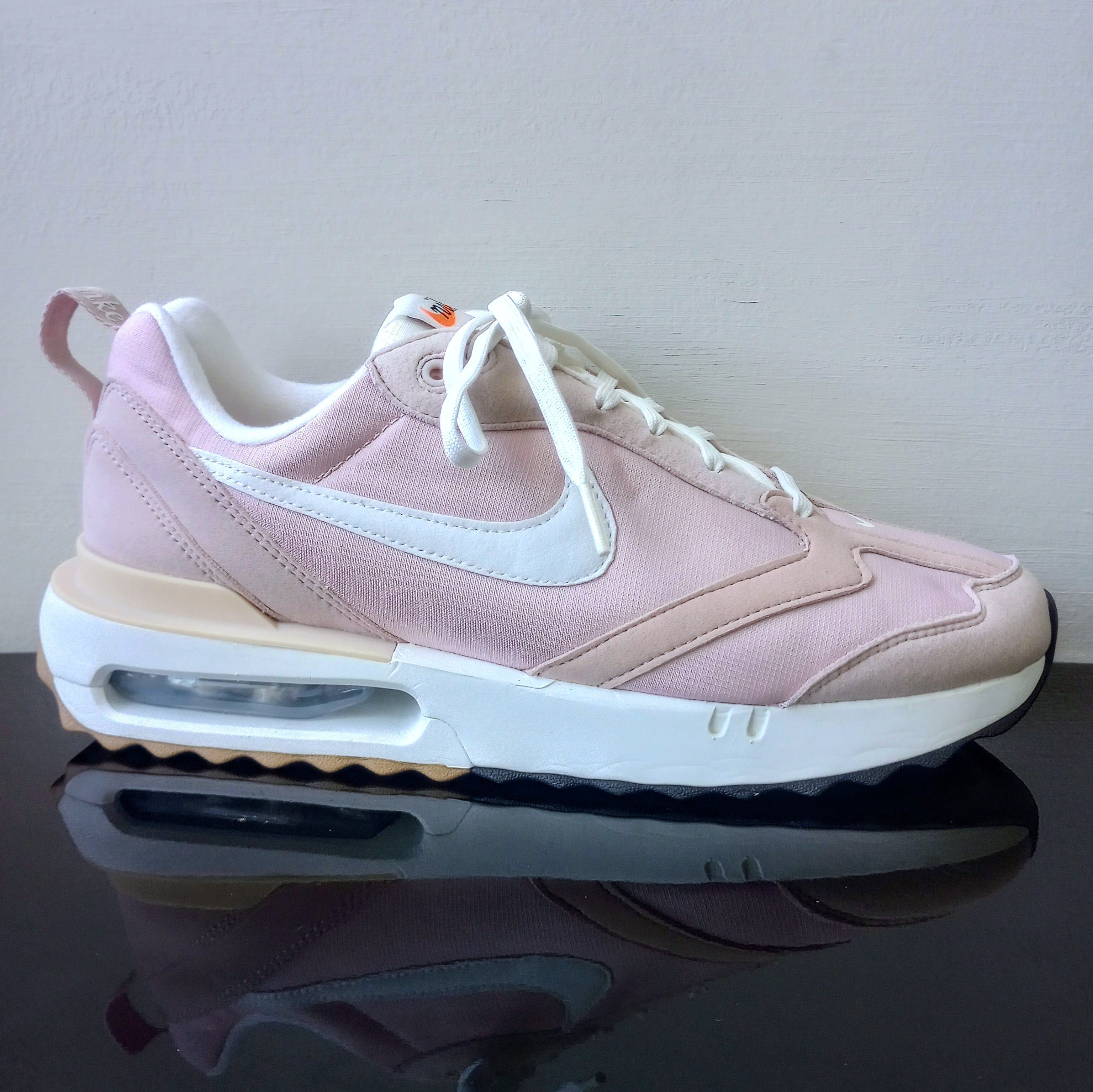 Nike Nike Women Air Max Dawn Sneaker in Pink Oxford/Summit White Size US 10 / IT 40 - 1 Thumbnail