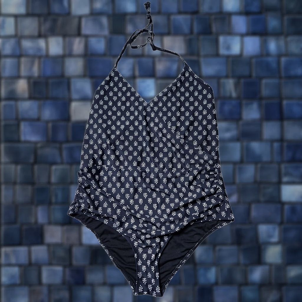 Old Navy Old Navy One Piece Swimsuit Womens 2XL Black Ruched Bathing Suit Geometric Nylon Blend XXL Size XXL / US 16-18 / IT 52-54 - 1 Thumbnail