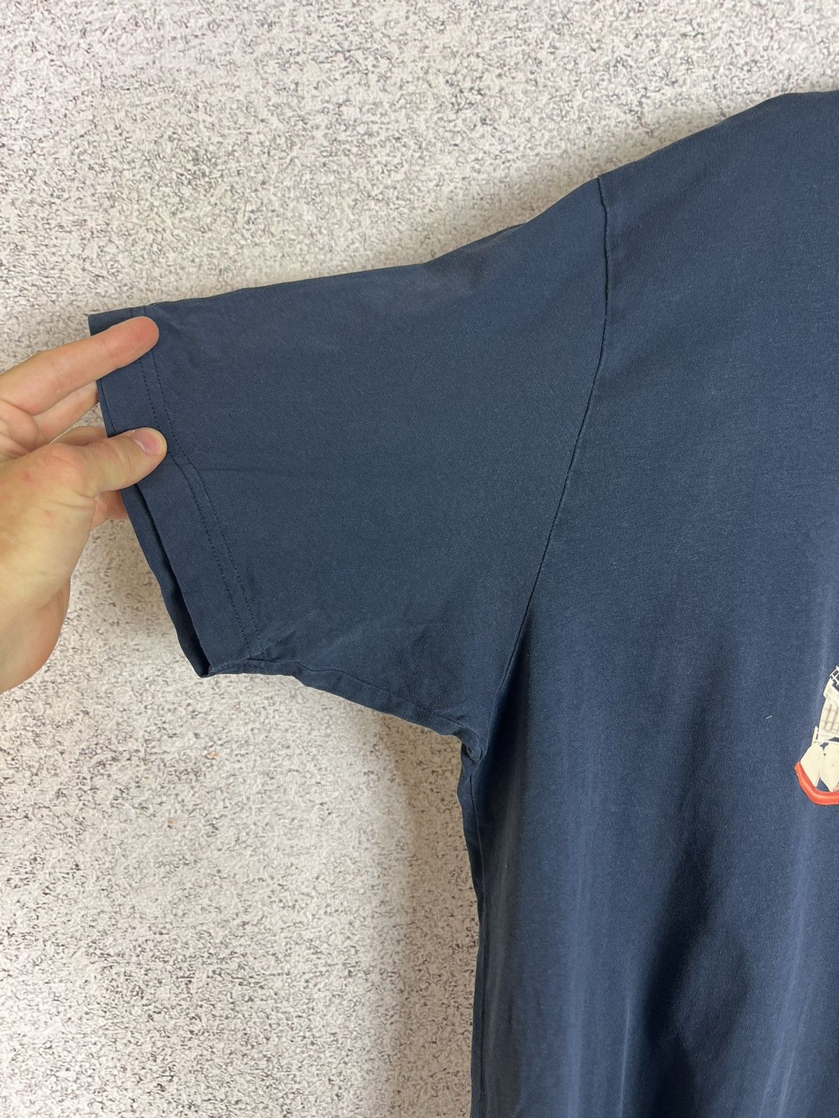 Uniqlo Uniqlo x Pokémon Tee Magma Artist T-Shirt Size US XL / EU 56 / 4 - 6 Thumbnail
