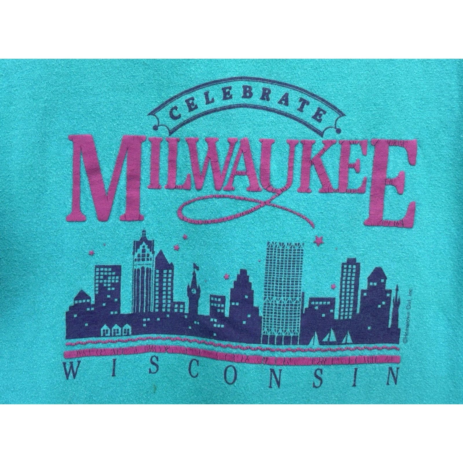Hanes VINTAGE Hanes Beefy-T T Shirt Milwaukee WI Teal Skyline Graphic Print Crew Neck Short Sleeve Men’s L Size US L / EU 52-54 / 3 - 2 Thumbnail