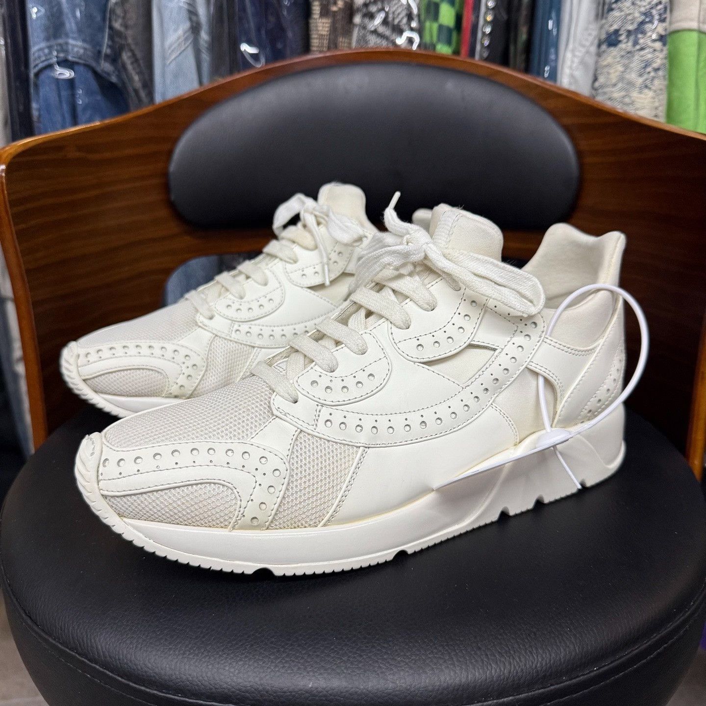 Dior Dior White Lowtop Sneakers 7.5 Men Size US 7.5 / EU 40-41 - 1 Thumbnail