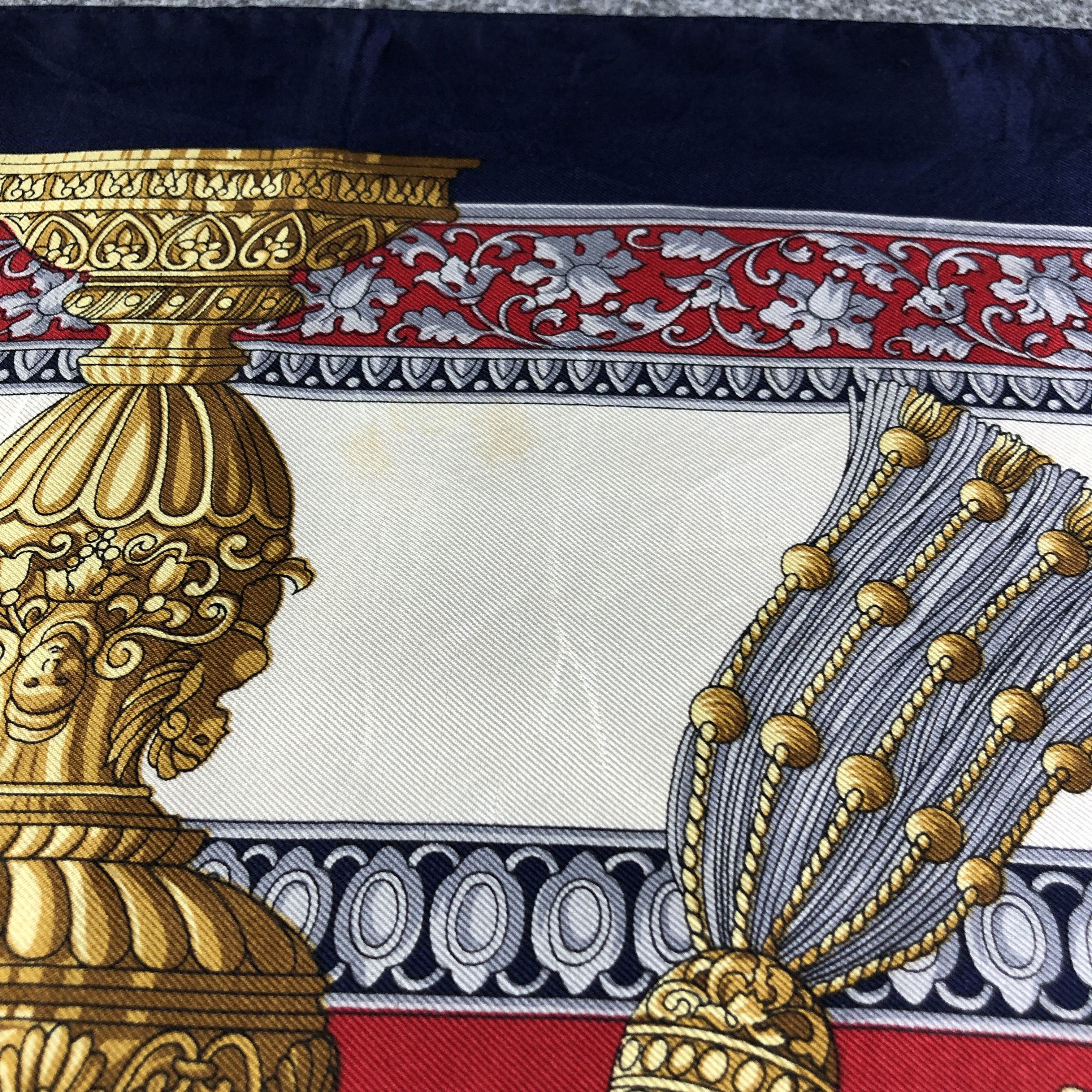 Vintage Luxury Design Silk Scarf M558 Size ONE SIZE - 16 Thumbnail
