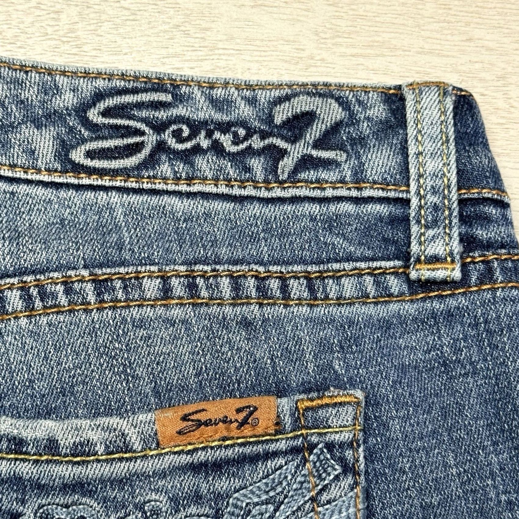 7 For All Mankind 7 For All Mankind Dojo Jeans Flared Wide Leg Low Rise 30x32 Blue Cotton Denim Embroidered Back Pocket Womens Jeans Size 30" / US 8 / IT 44 - 3 Thumbnail
