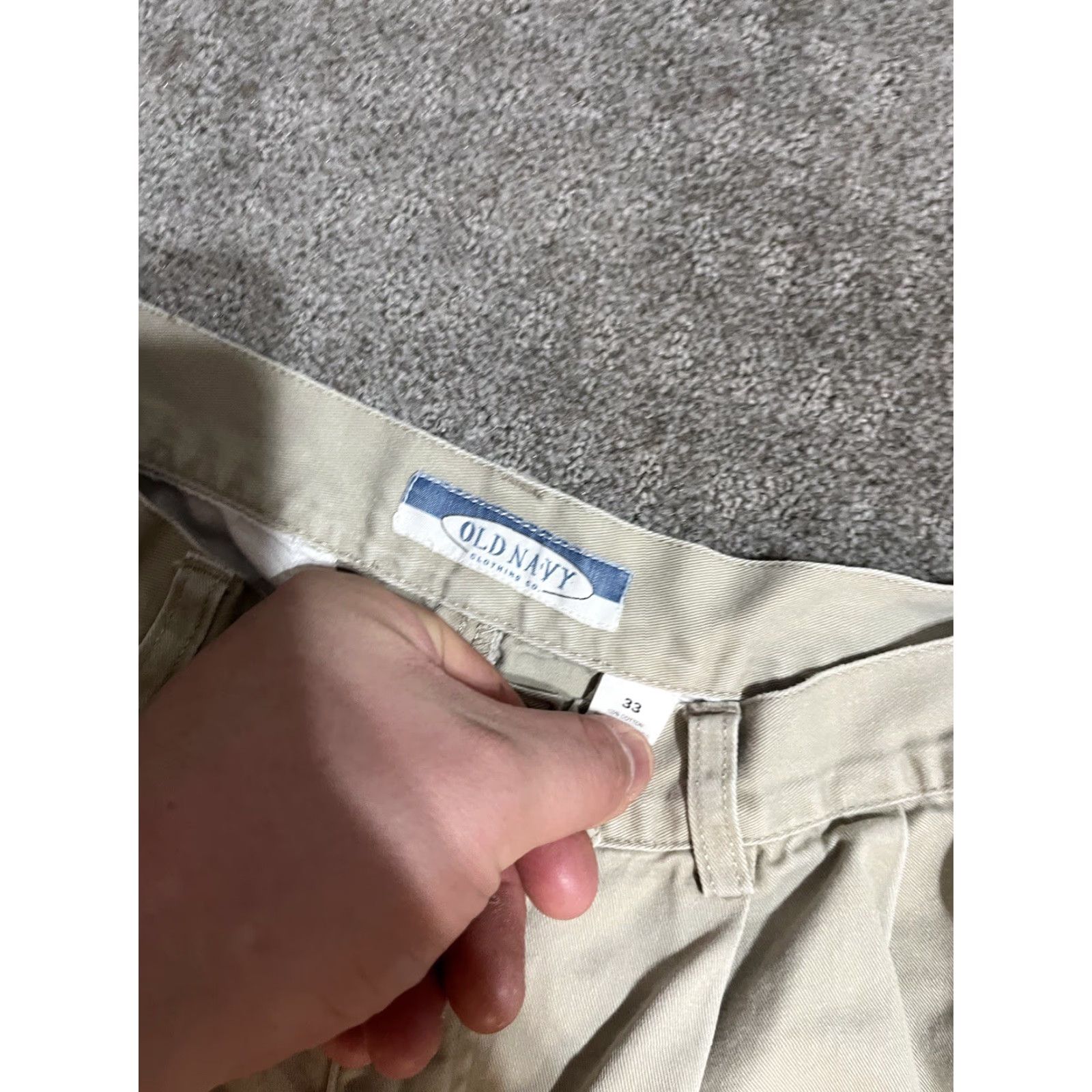 Old Navy VINTAGE Old Navy MEN'S PLEATED FRONT KHAKI CHINO SHORTS 33 Beige 9in Inseam Regular Mens Size US 33 - 4 Thumbnail