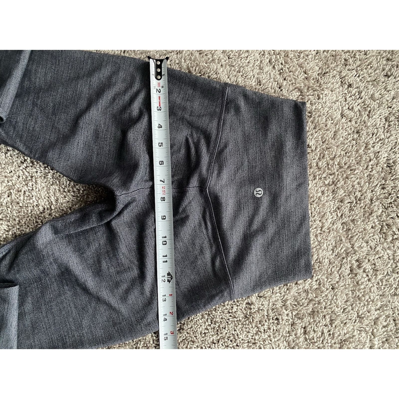 Lululemon Lululemon Gray Leggings sz 4 Size 27" / US 4 / IT 40 - 2 Thumbnail