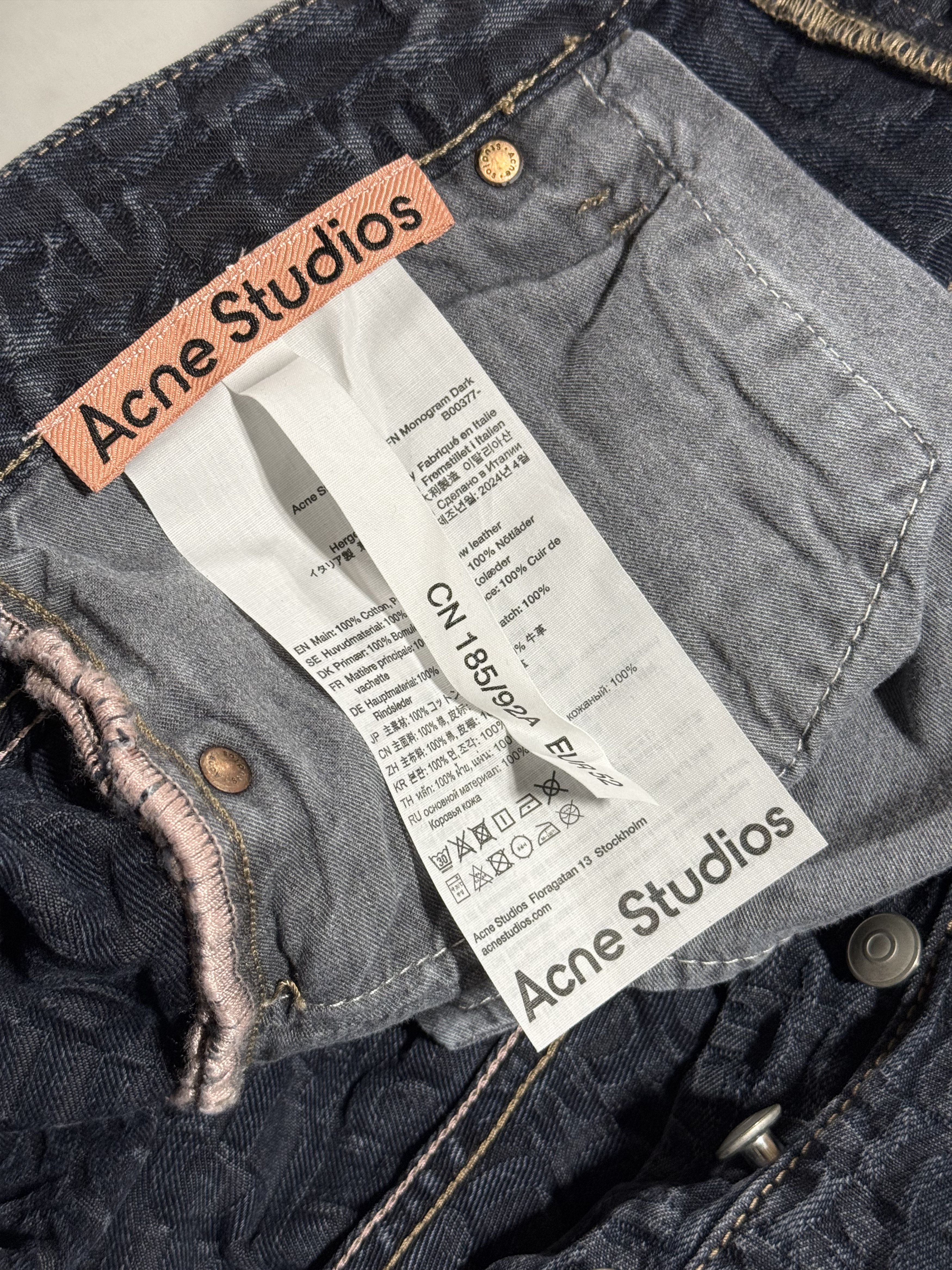 Acne Studios Acne Studios 1981 M FN Monogram Dark Denim 'Blue/Black' Size US 36 / EU 52 - 4 Thumbnail