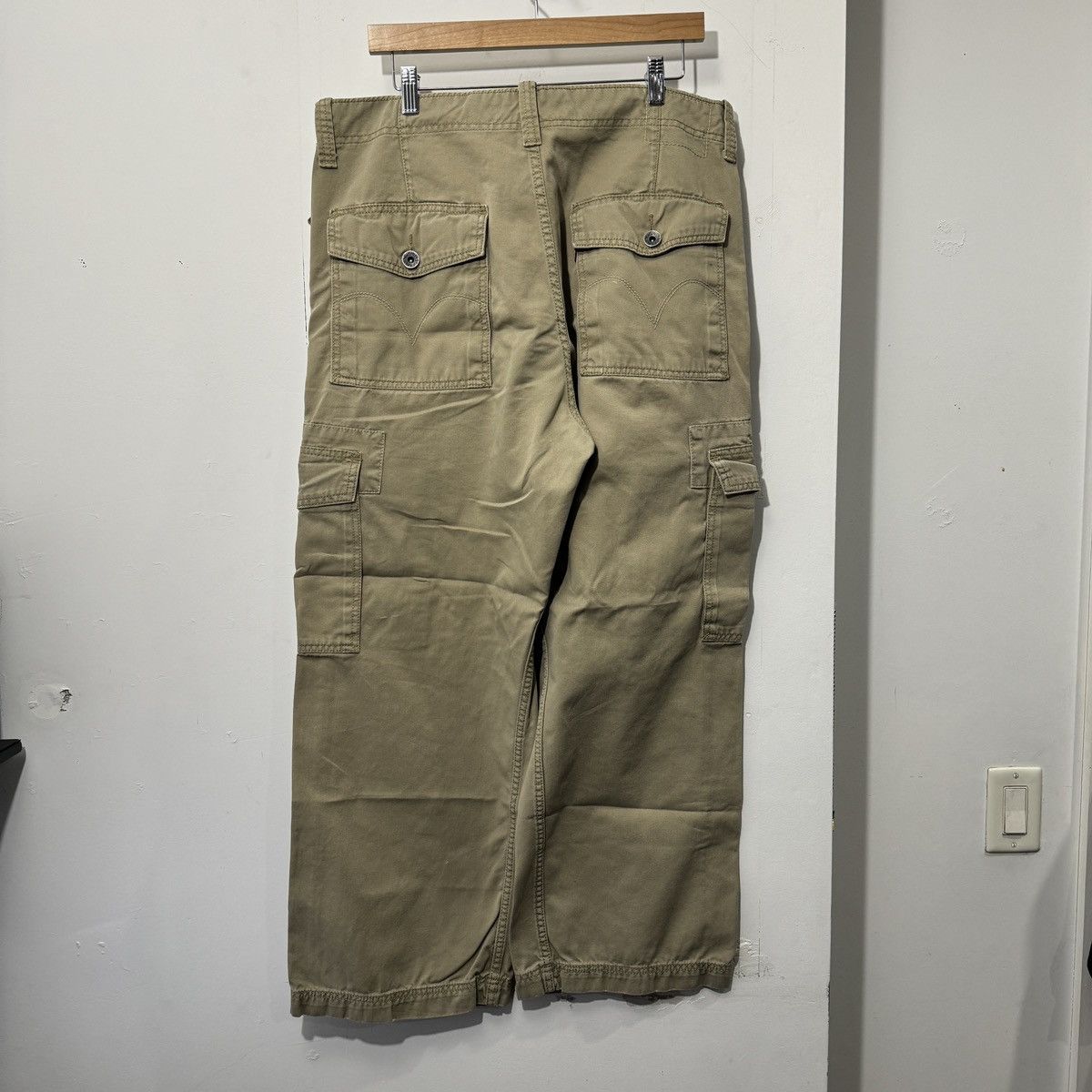 Levi's Vintage Y2K Levi's Wide Leg Baggy Cargo Pants Size US 36 / EU 52 - 2 Thumbnail
