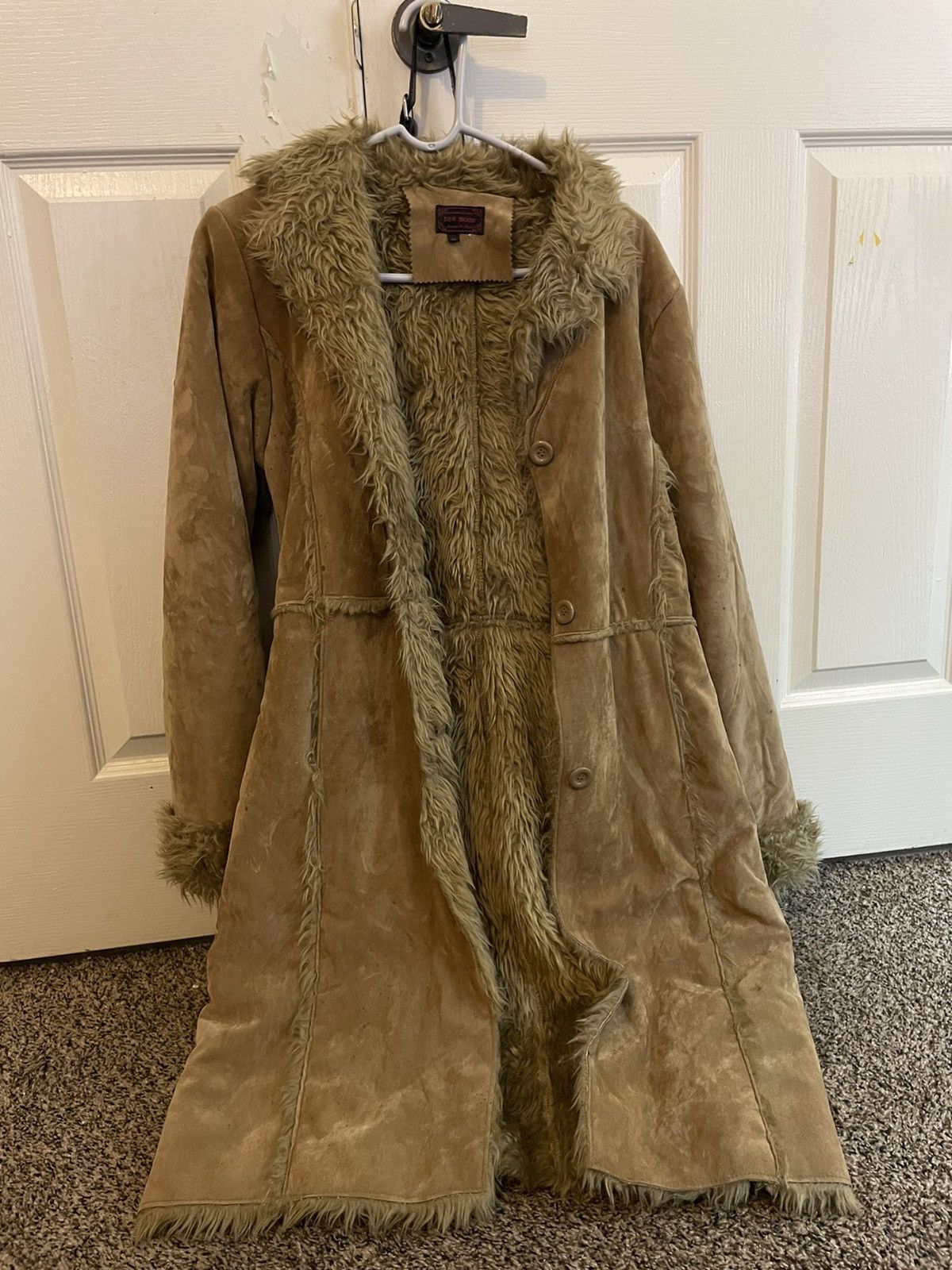 image of Long Brown Vintage Fur Coat, Women's (Size Medium)