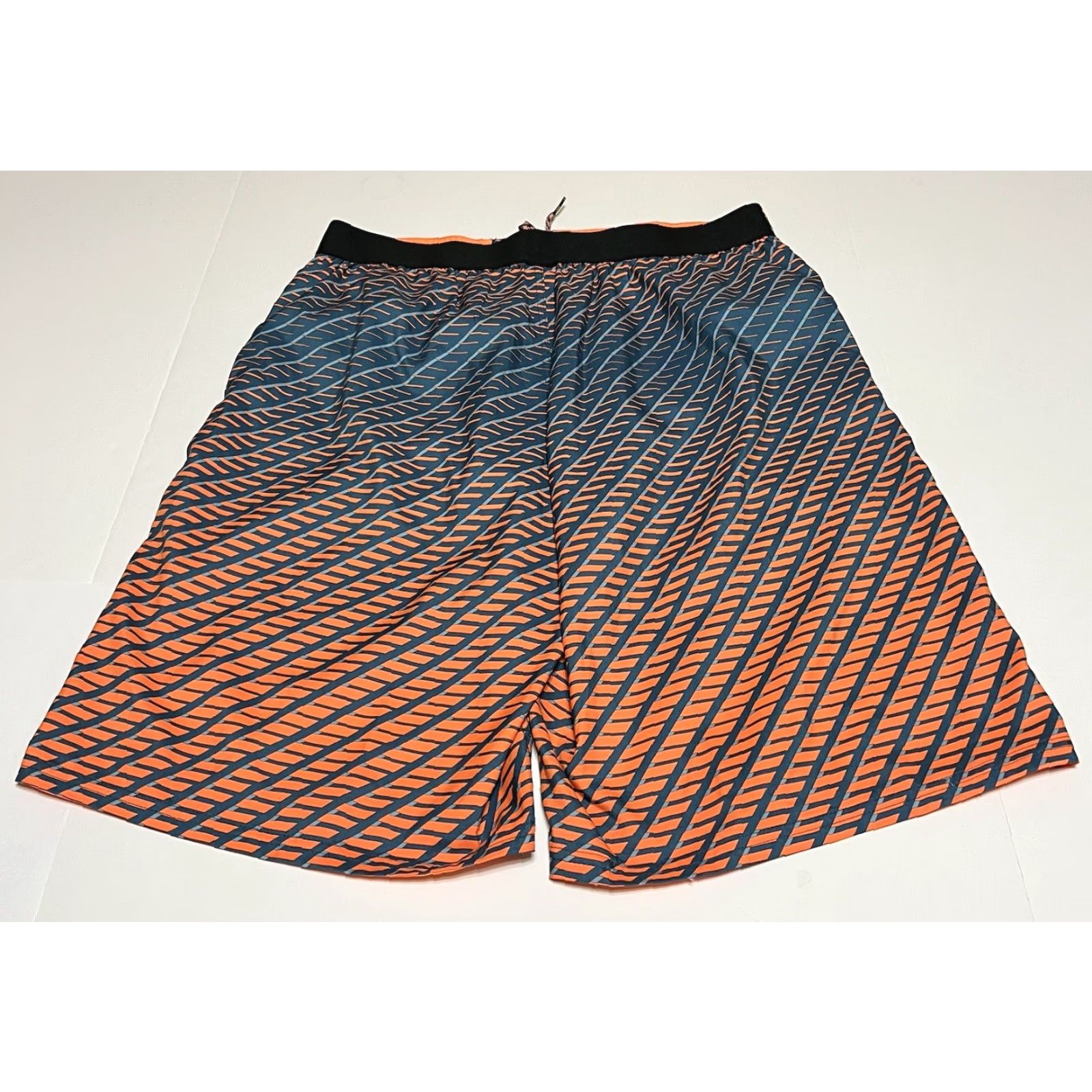 Nike Nike Swim Trunks Board Shorts Men Large Colorful Geometric Drawstring 11” Inseam Size US 33 - 2 Thumbnail