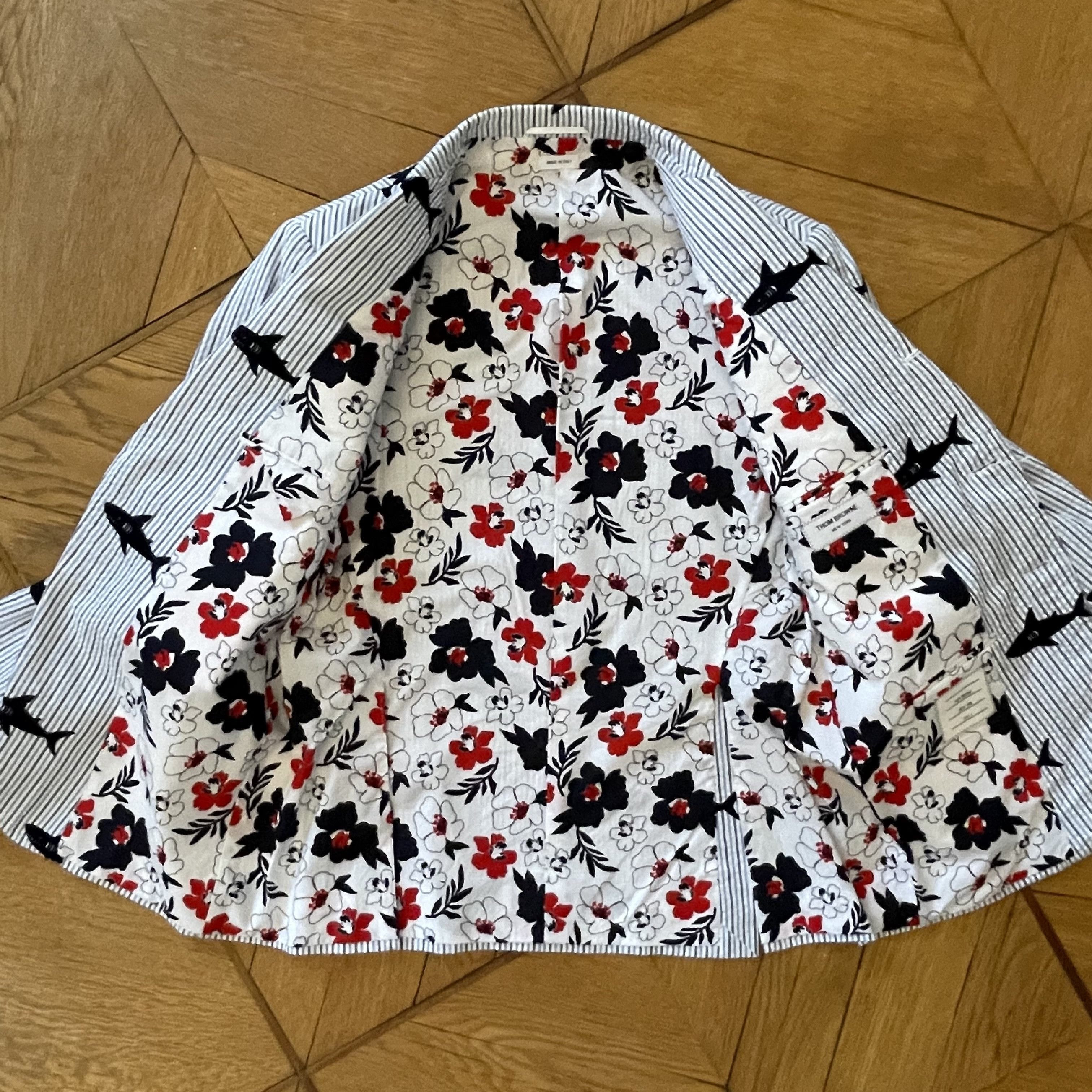Thom Browne Thom Browne Seersucker Blazer with embroidered Sharks (NWT) Size 38R - 5 Thumbnail