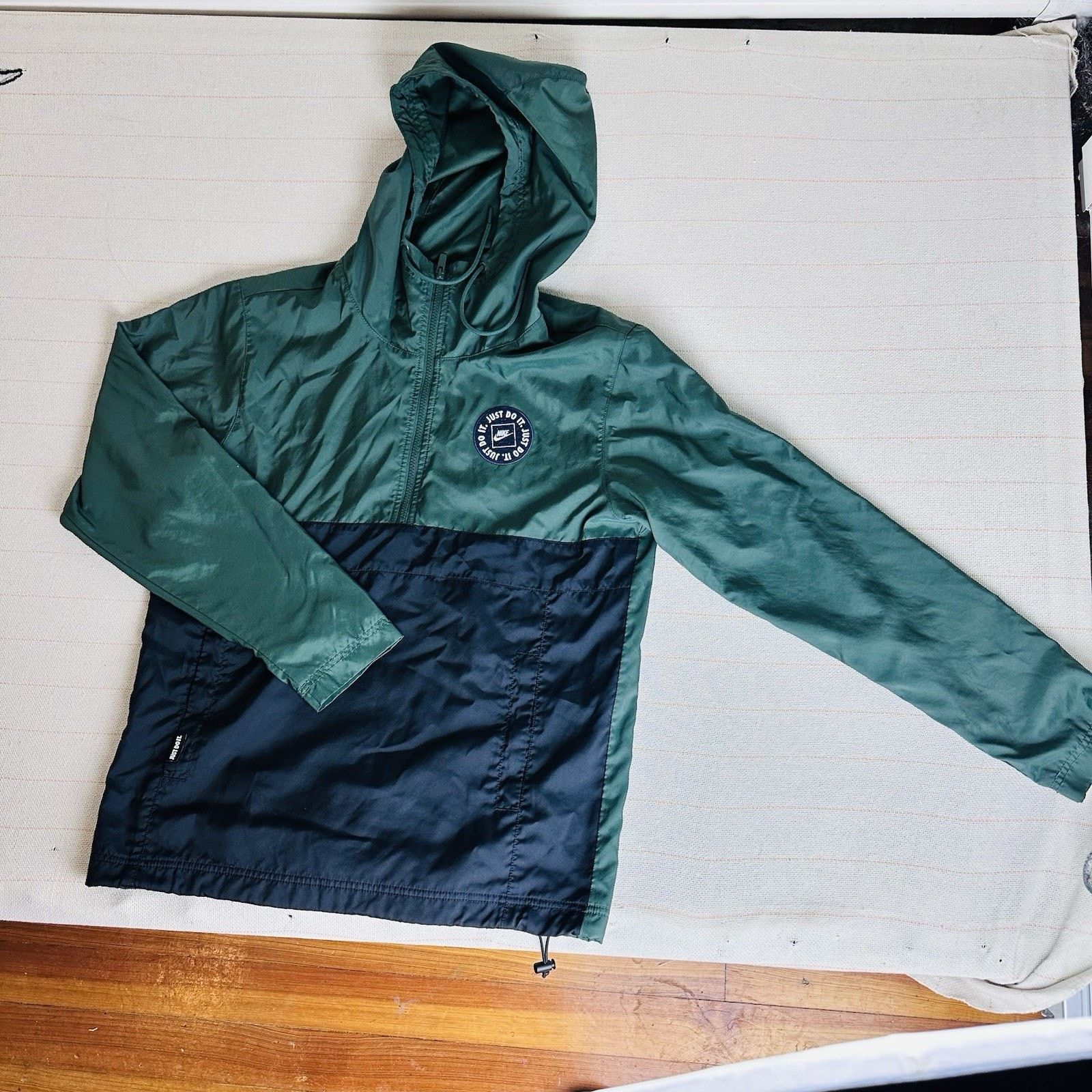 Nike Nike Green & Black Hooded Windbreaker Size US S / EU 44-46 / 1 - 2 Thumbnail