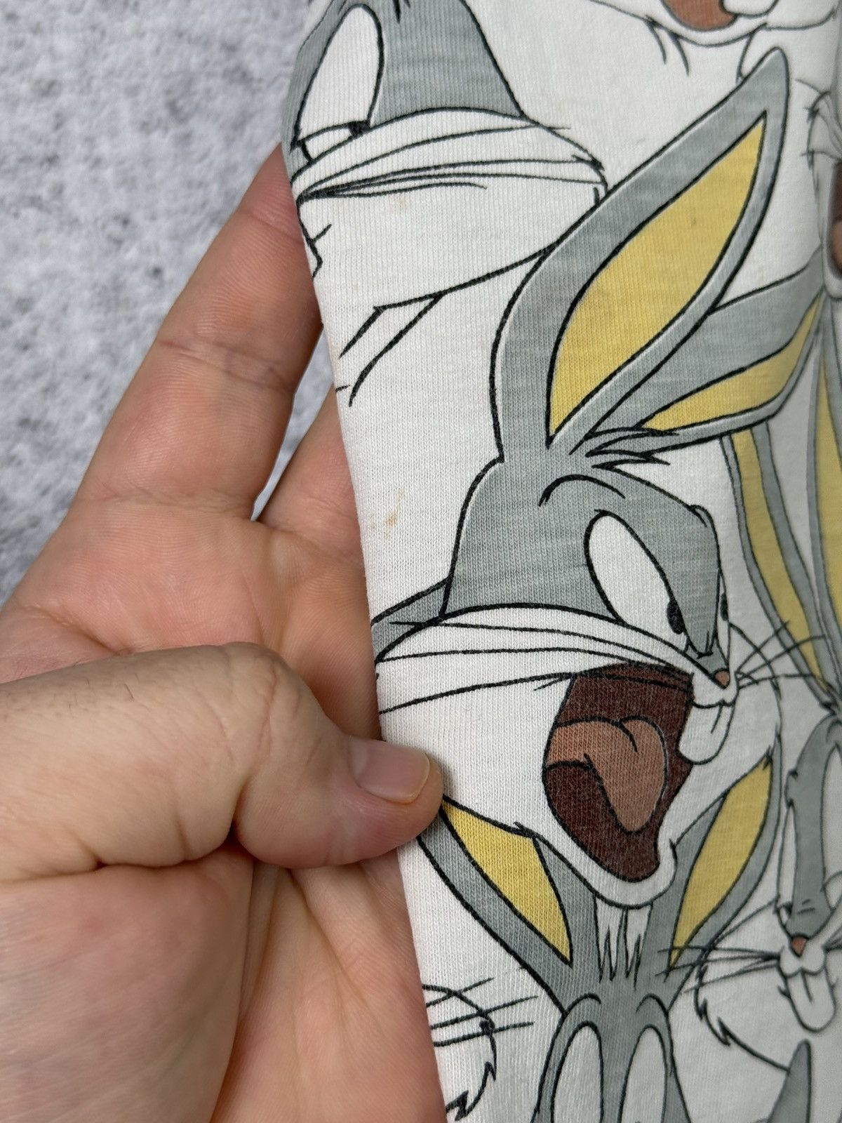 Warner Bros Vintage Bugs Bunny All Over Print T-Shirt Looney Tunes Tee Size US XL / EU 56 / 4 - 23 Thumbnail