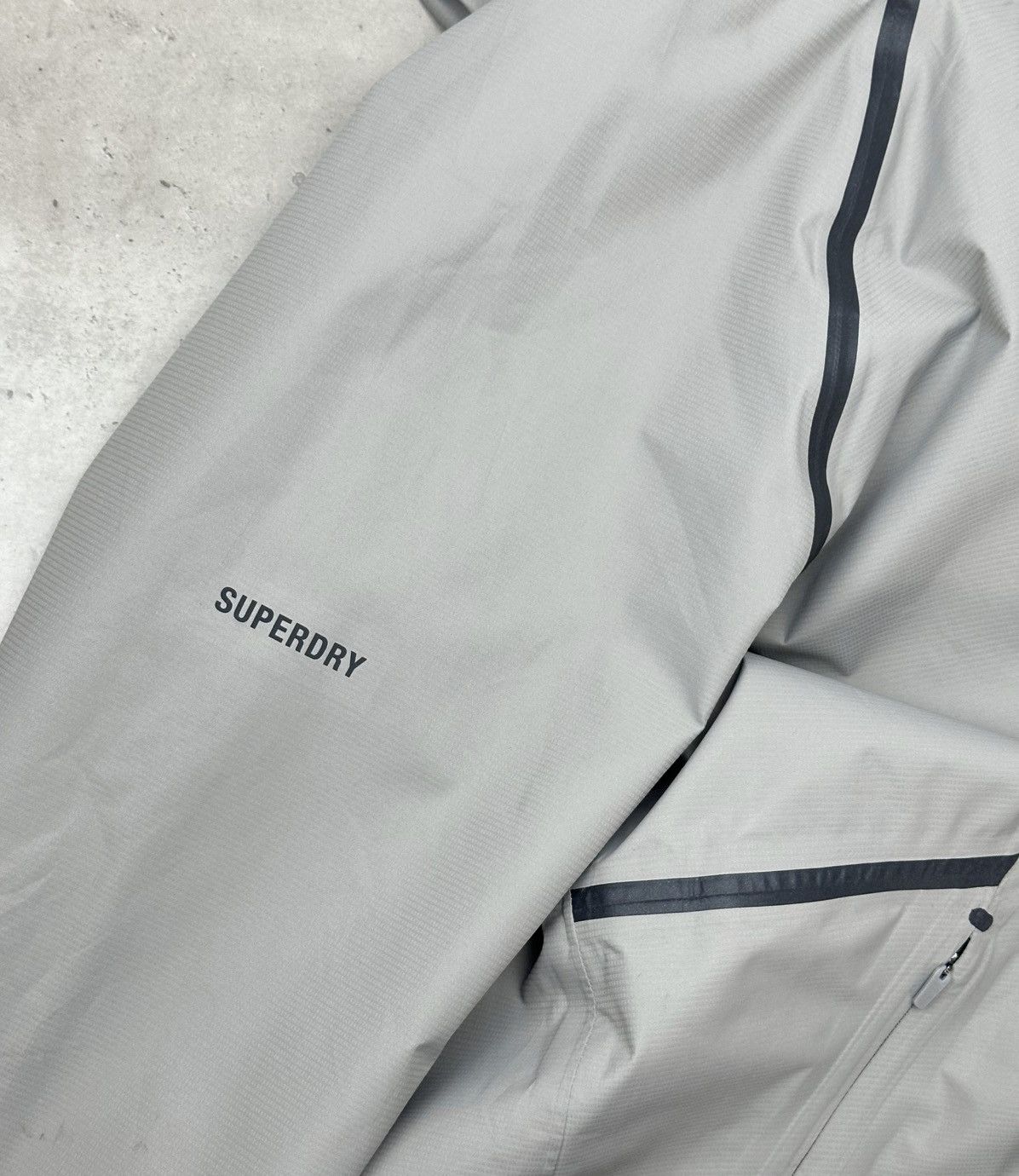 Superdry Superdry Sport Men’s Waterproof Jacket Size M Windbreaker Size US M / EU 48-50 / 2 - 12 Thumbnail